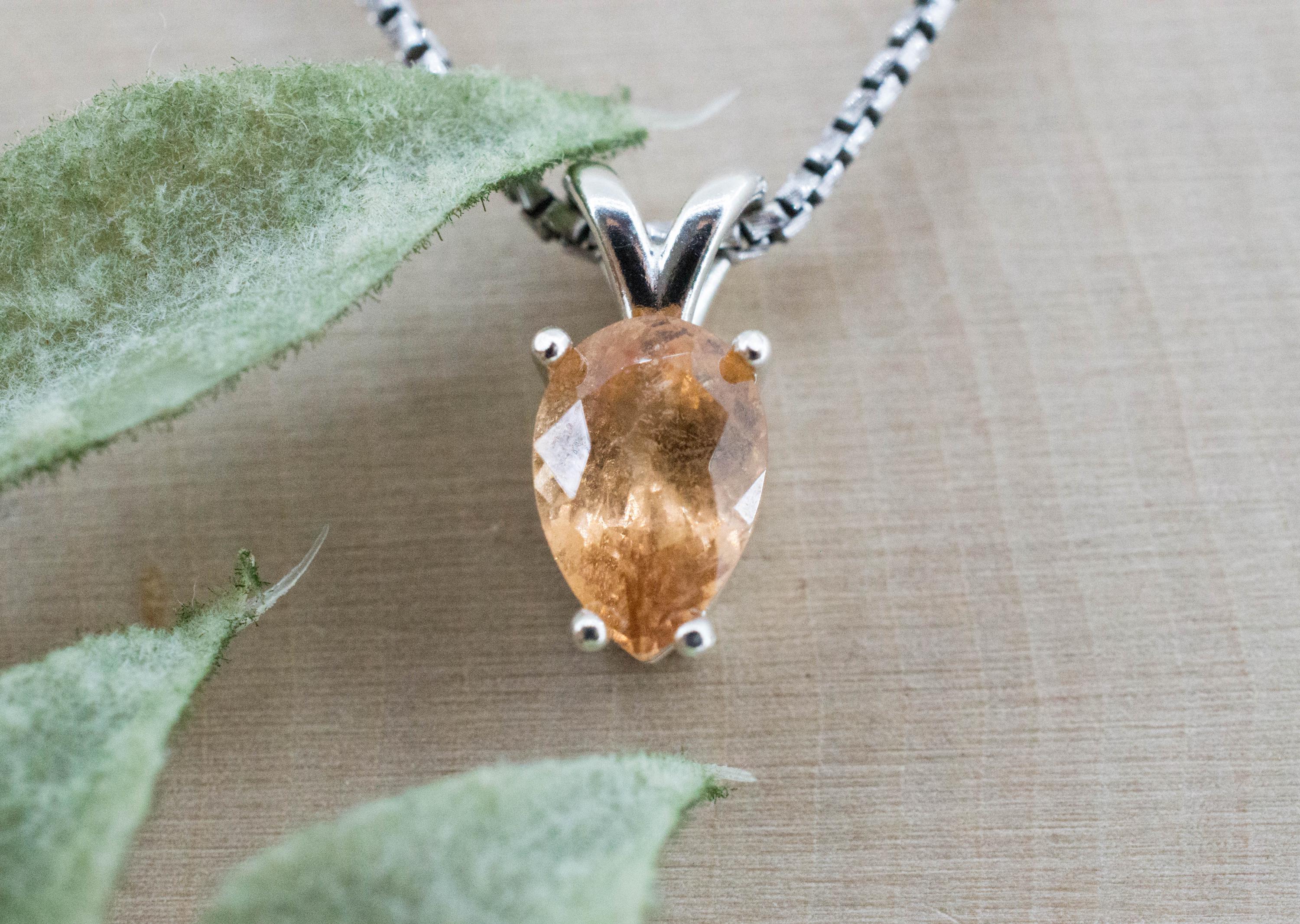 Hessonite Garnet Pendant; Natural Untreated Canada Garnet; 1.600cts