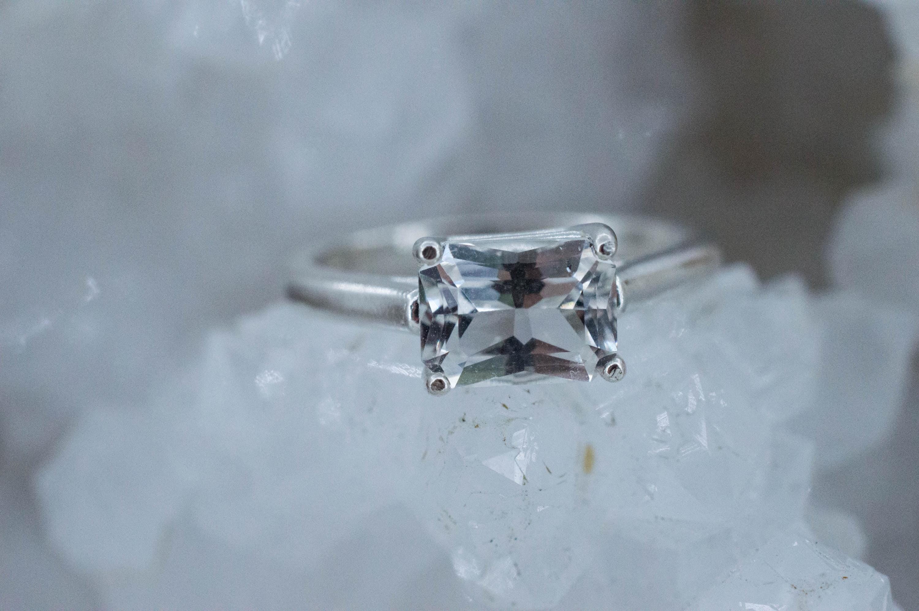 Topaz Ring, Natural Untreated Vietnam Silver Topaz; 1.830cts