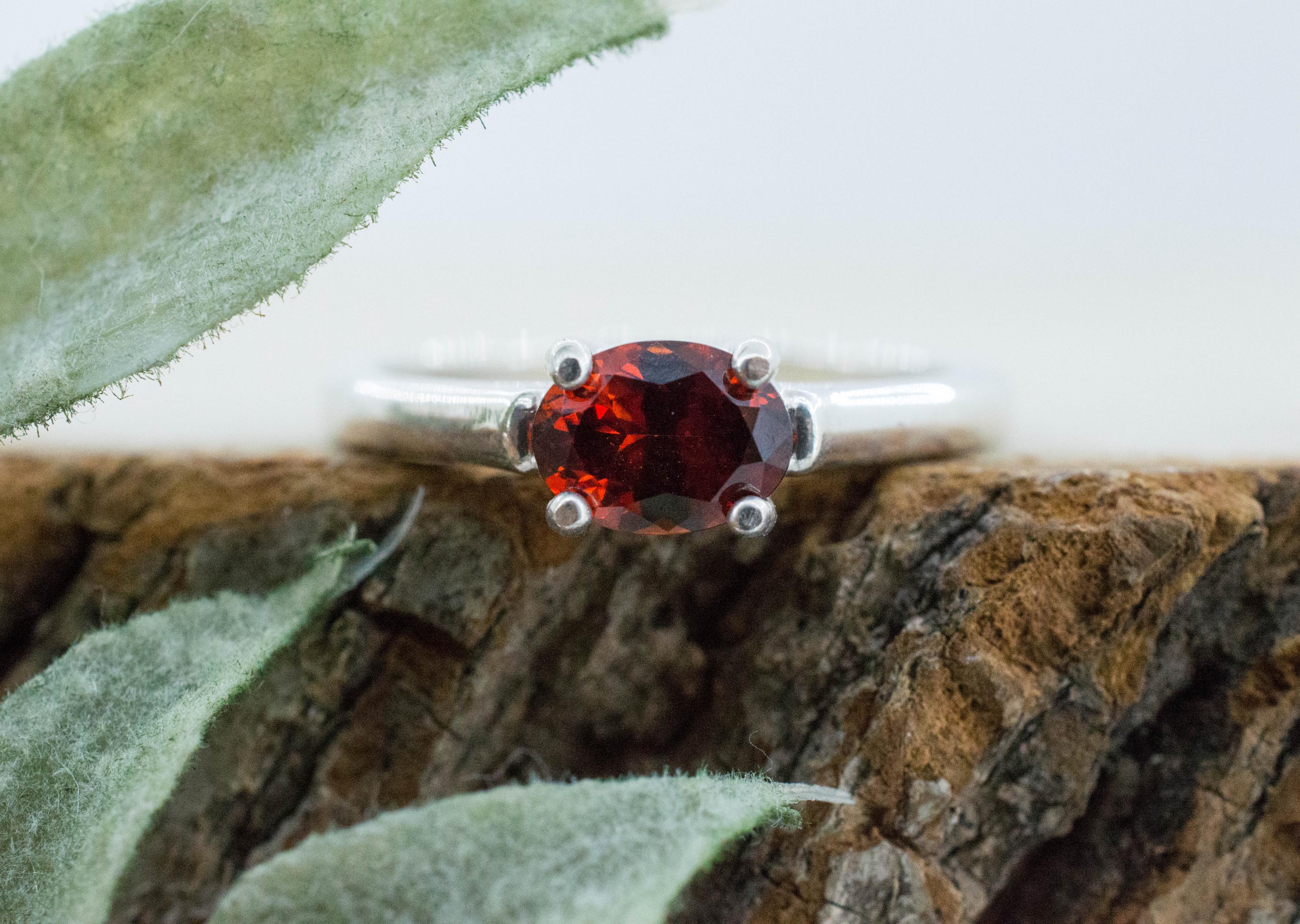Spessartite Garnet Ring; Natural Untreated Tanzania Lindi Garnet; 1.015cts