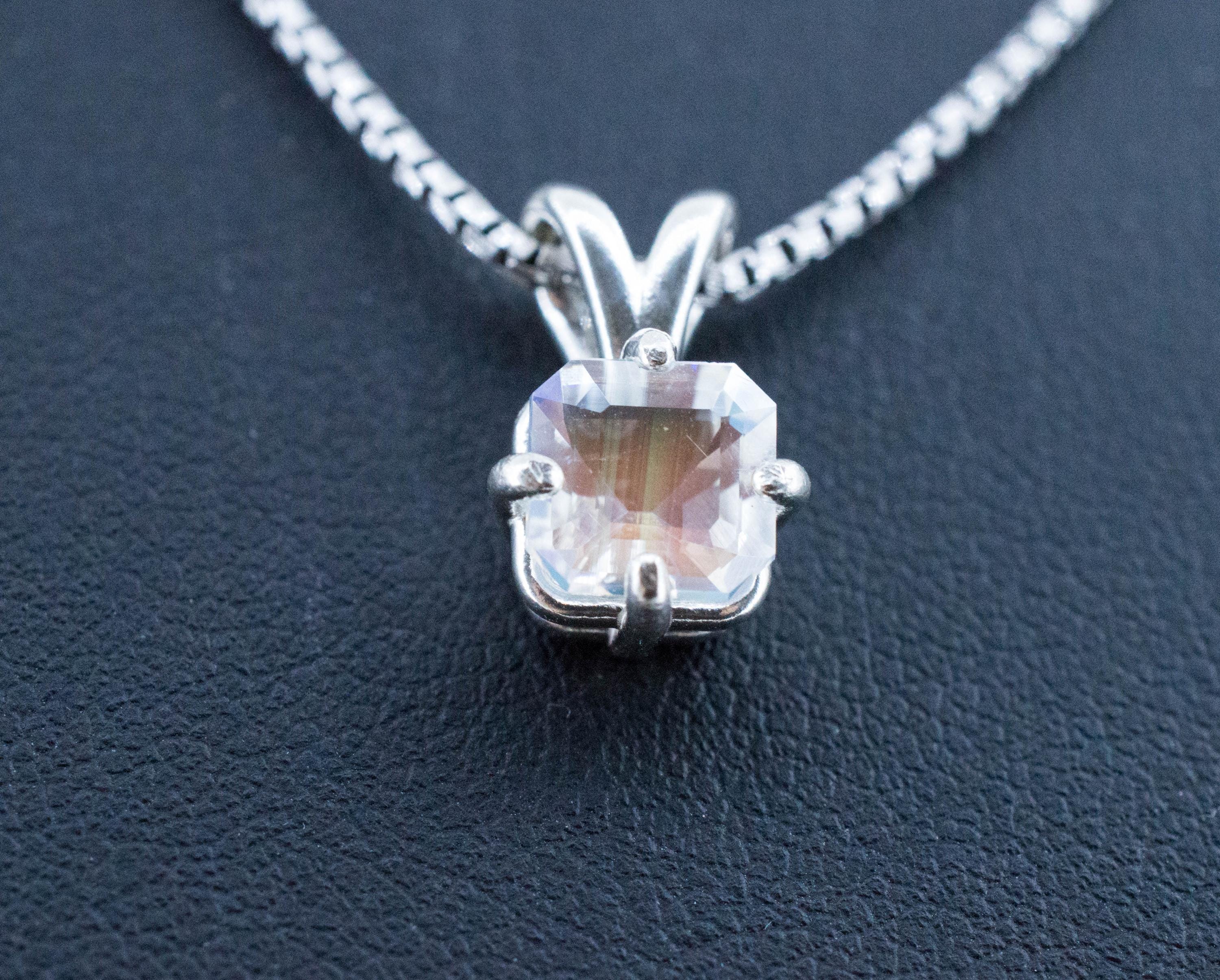 Rainbow Moonstone Pendant, Natural Untreated Madagascar Moonstone; 1.030cts