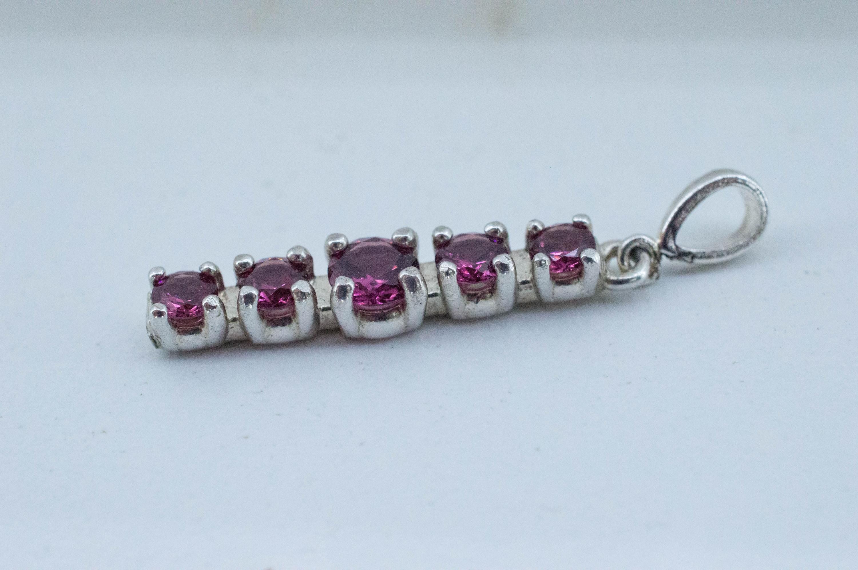 Umbalite Garnet Pendant; Natural Untreated Tanzanian Garnet; 1.650cts