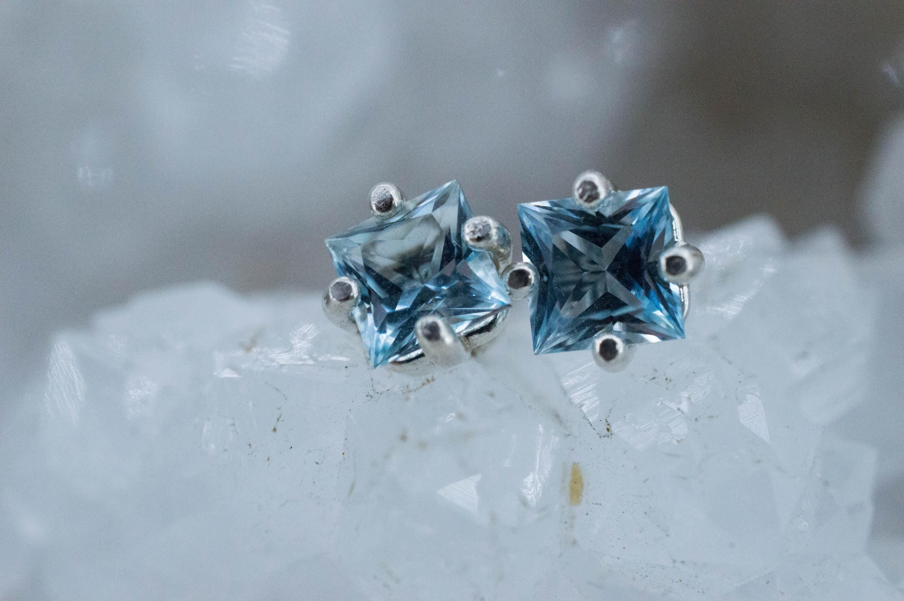 Aquamarine Earrings; Natural Untreated Nigeria Aquamarine; 0.900cts