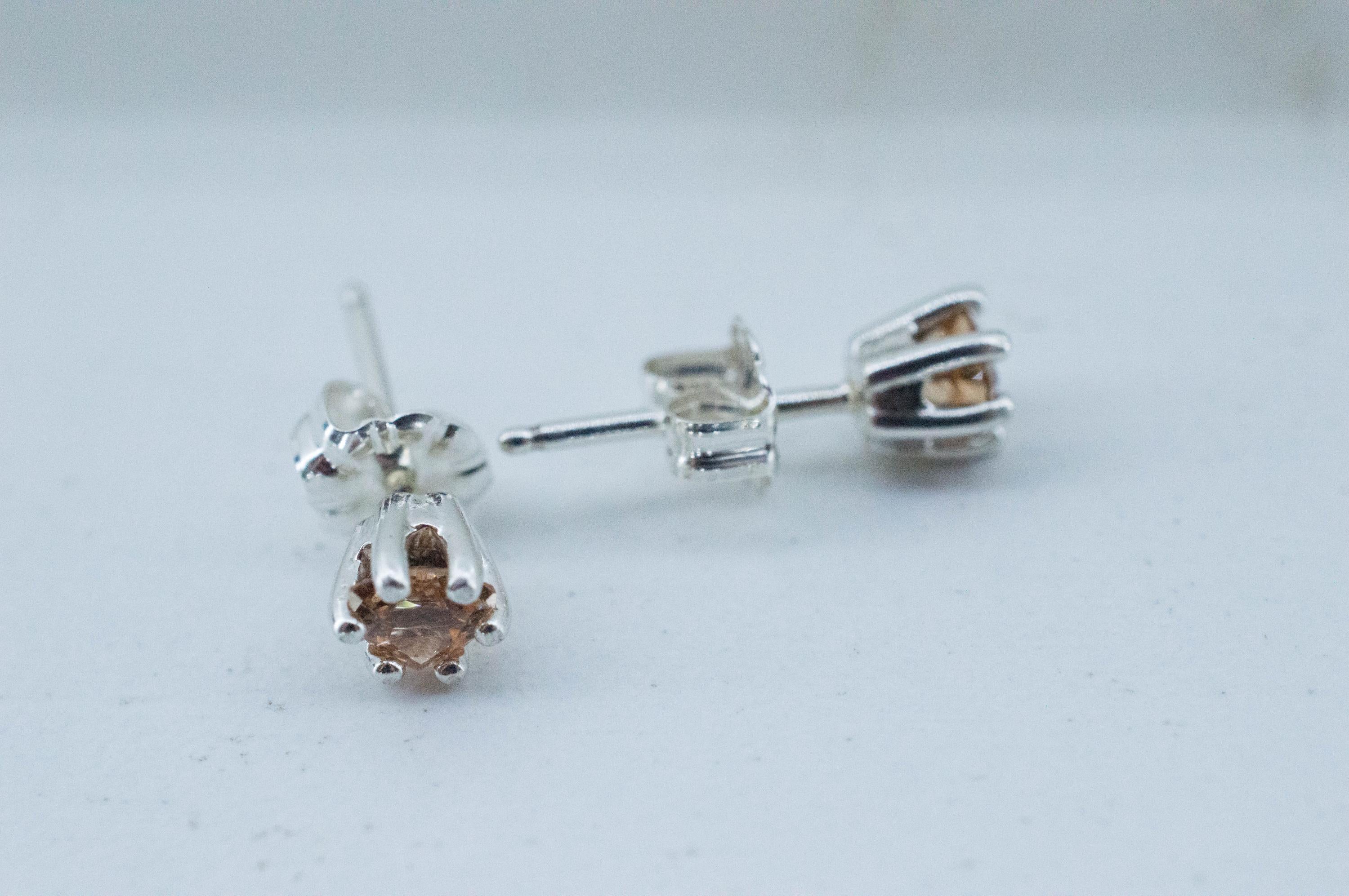 Hessonite Garnet Earrings; Natural Untreated Canada Garnet; 0535cts