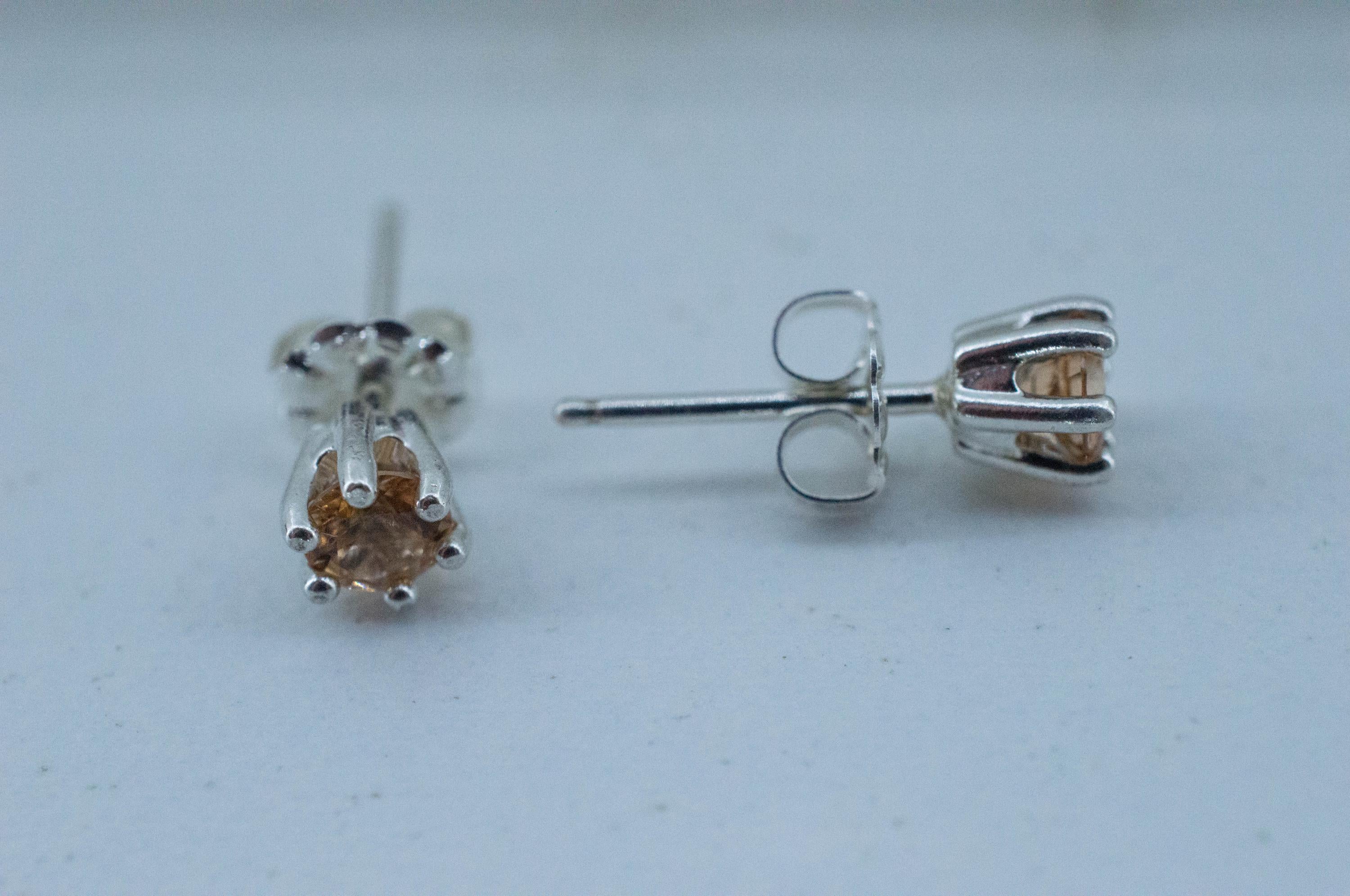 Hessonite Garnet Earrings; Natural Untreated Canada Garnet; 0545cts