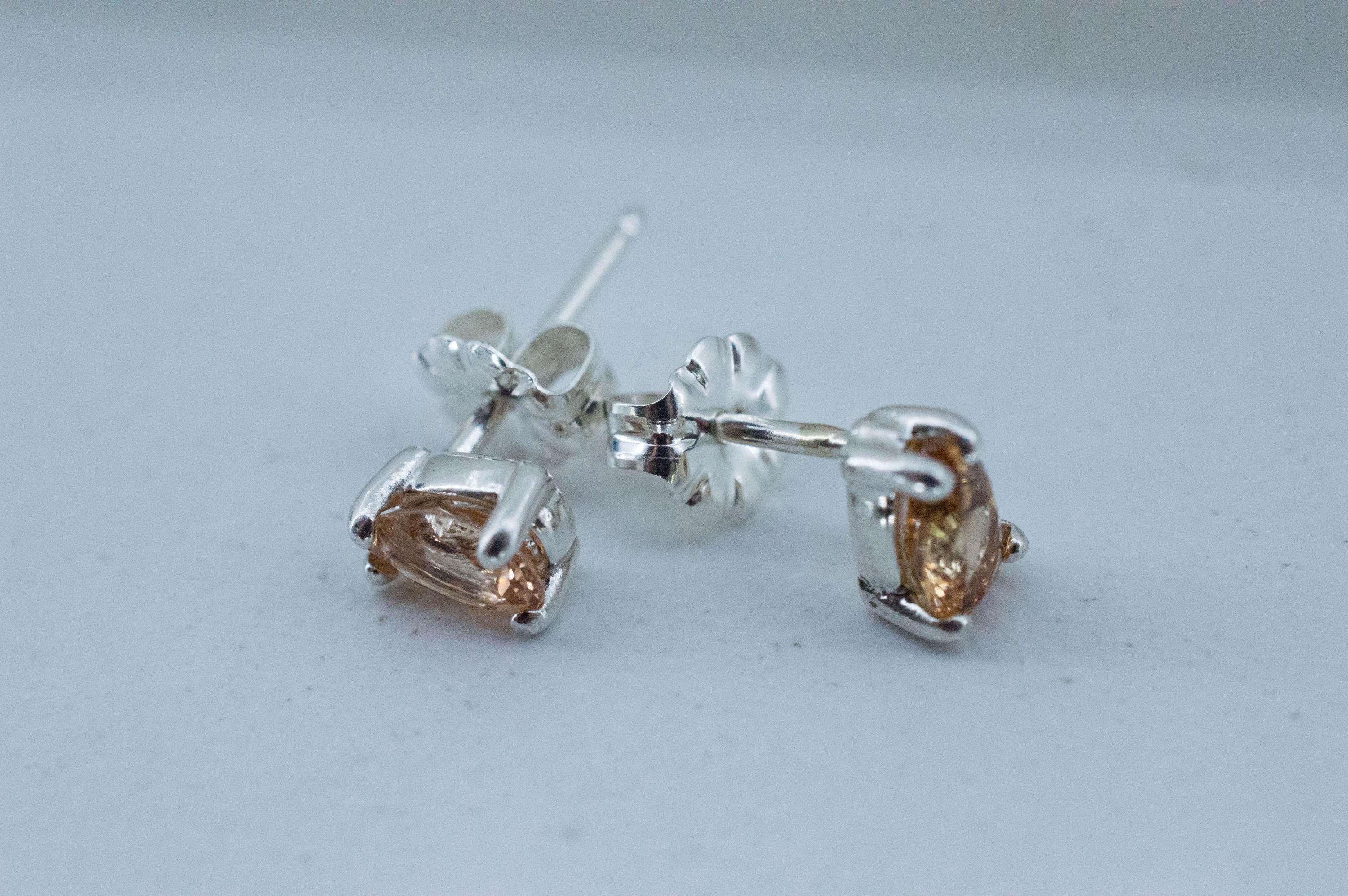 Hessonite Garnet Earrings; Natural Untreated Canada Garnet; 0.845cts