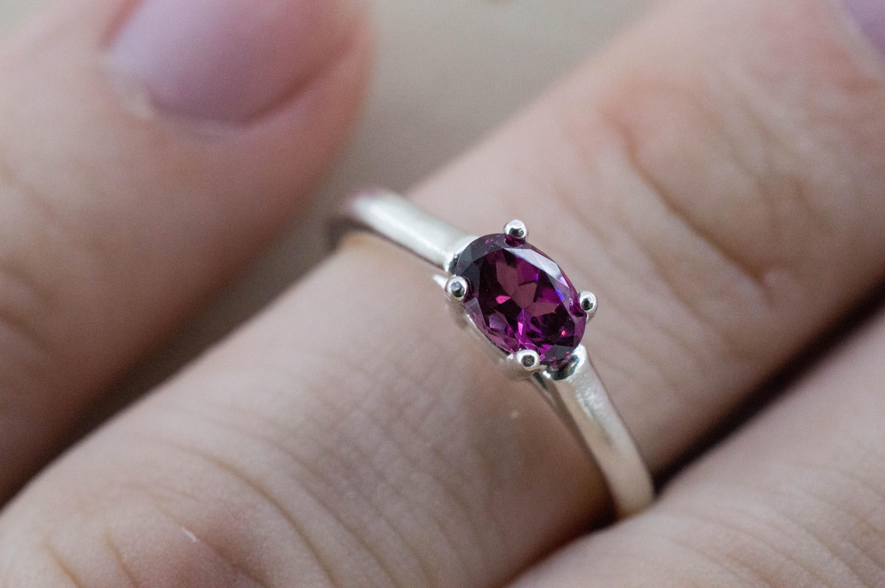 Umbalite Garnet Ring; Natural Untreated Tanzanian Garnet; 0.665cts