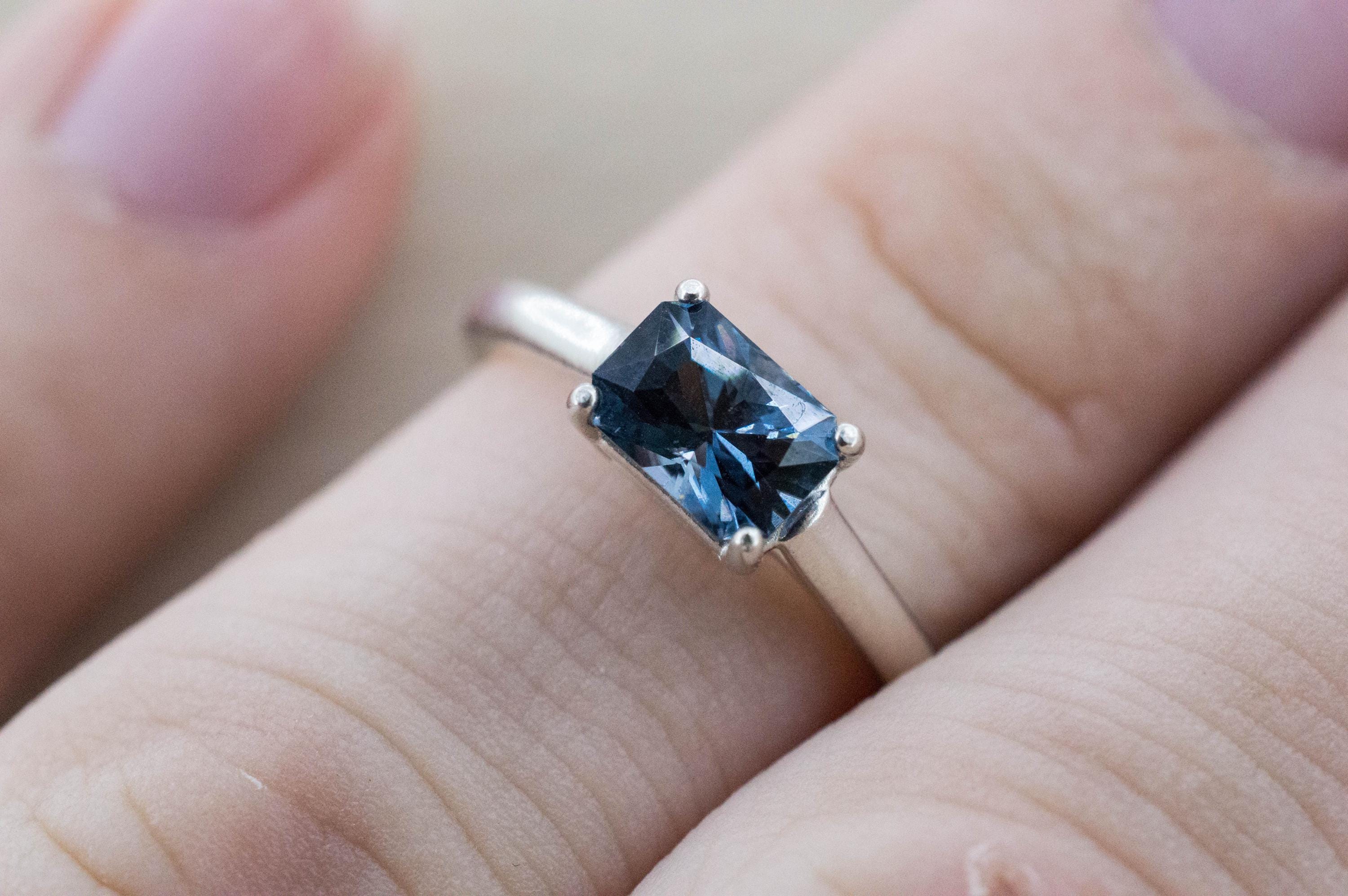 Blue Spinel Ring, Natural Untreated Sri Lanka Spinel; 1.085cts