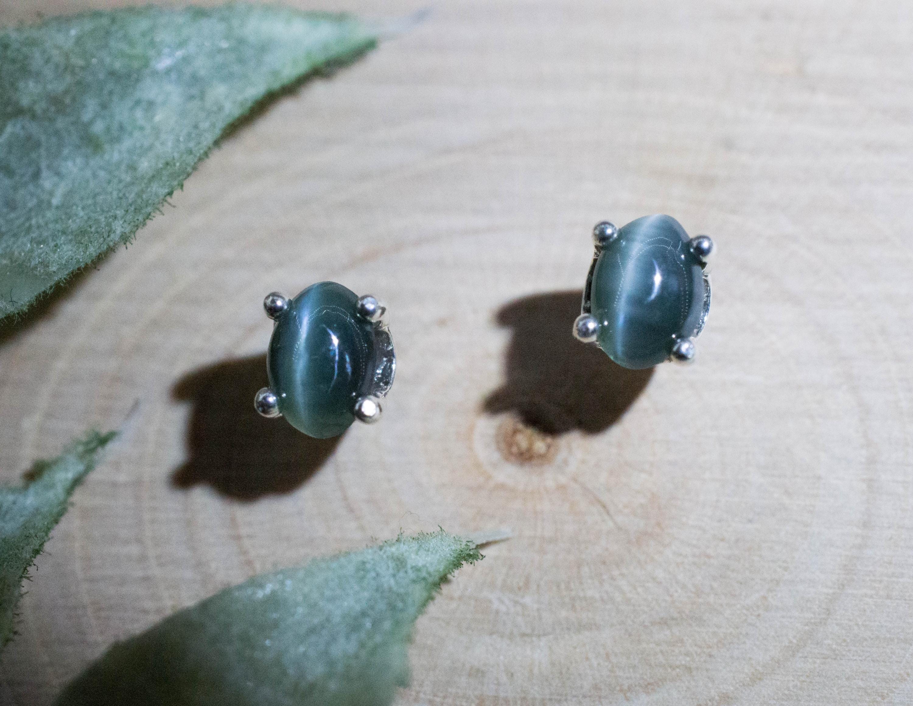 Alexandrite Earrings; Natural Untreated Orissa Cat's Eye Alexandrite; 0.870cts