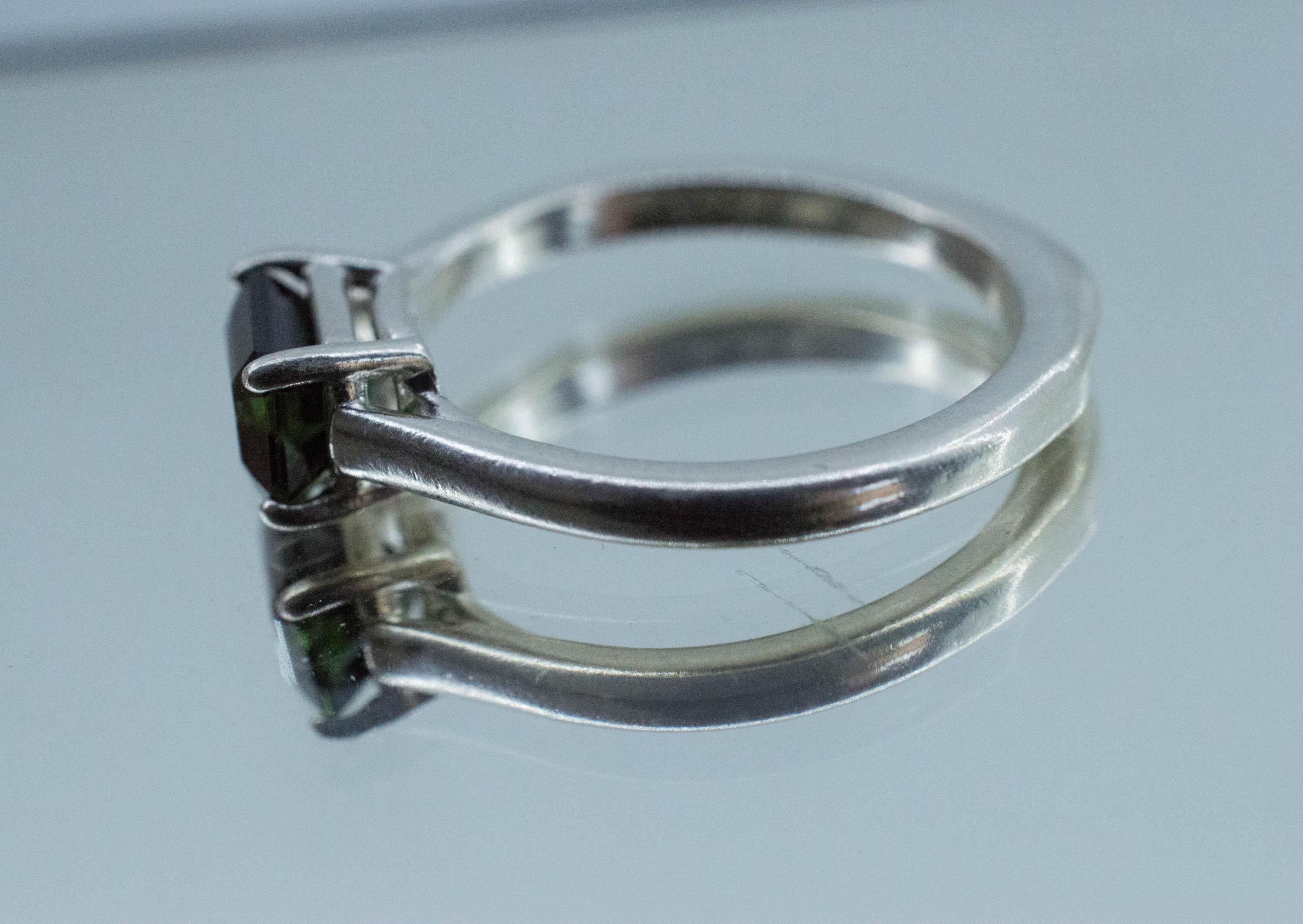 Green Tourmaline Ring; Genuine Untreated Brazil Tourmaline; 1.160cts