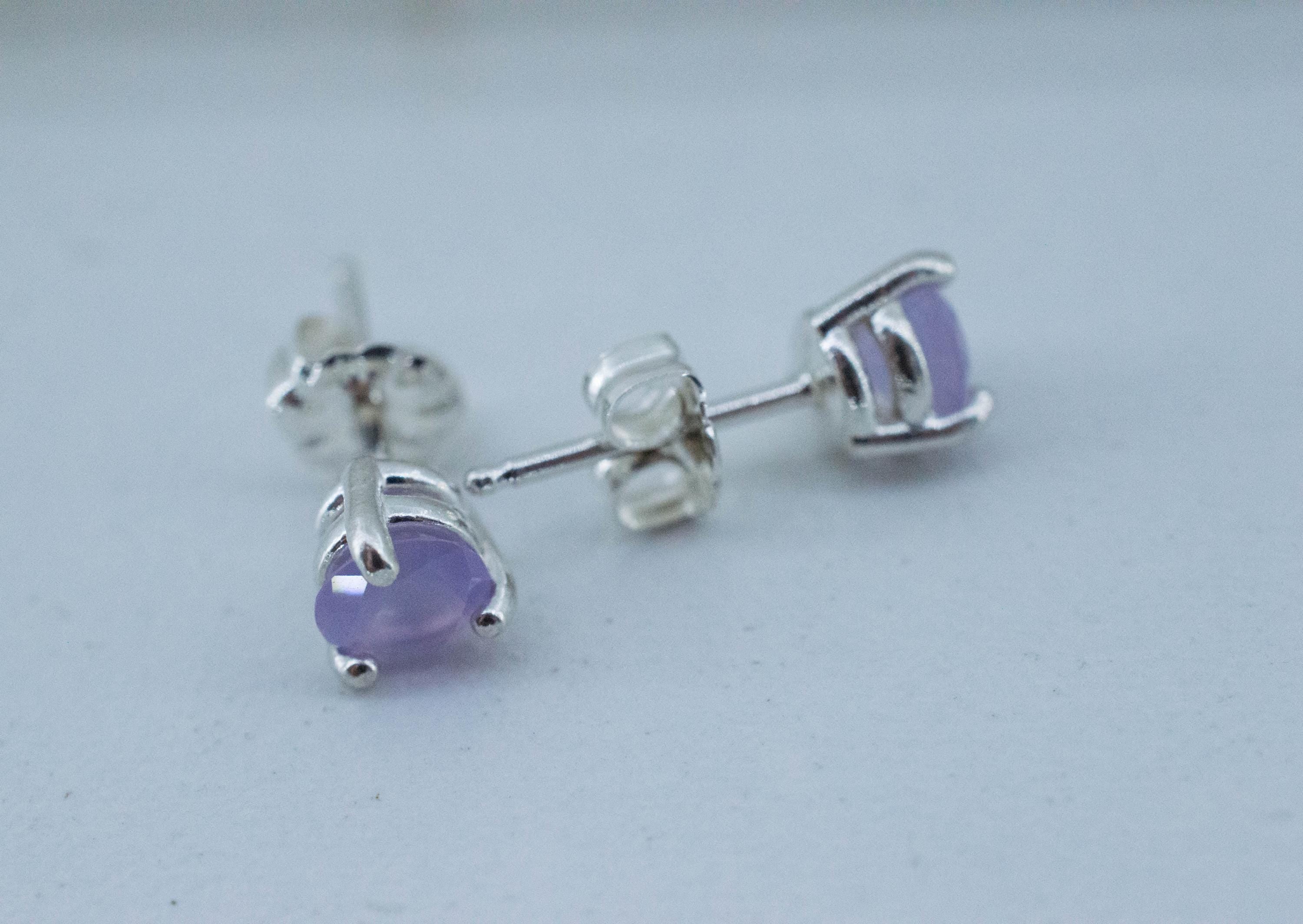 Holly Blue Agate Earrings; Natural Untreated Oregon Holley Agate; 0.760cts - Mark Oliver Gems