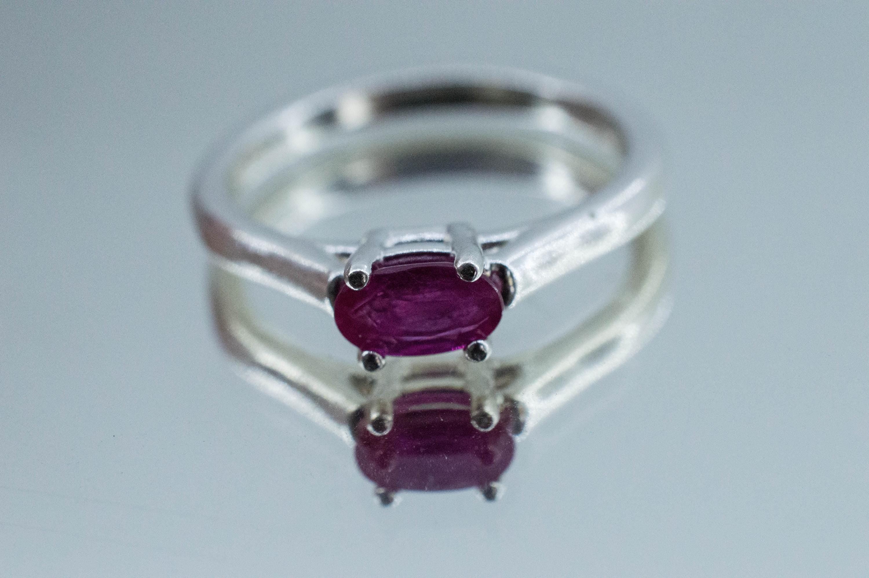Ruby Ring; Natural Burma Ruby; 0.520cts