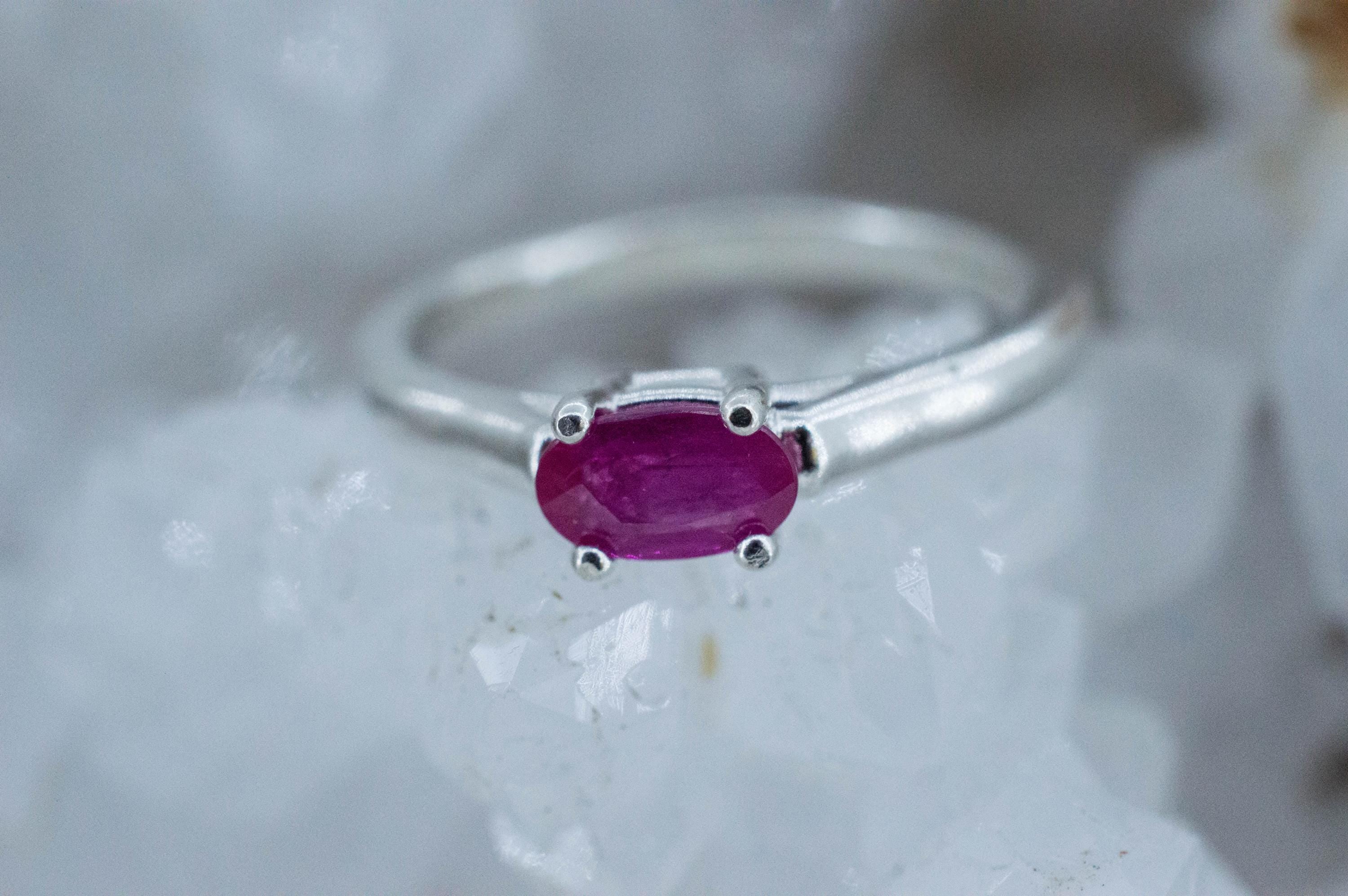 Ruby Ring; Natural Burma Ruby; 0.520cts