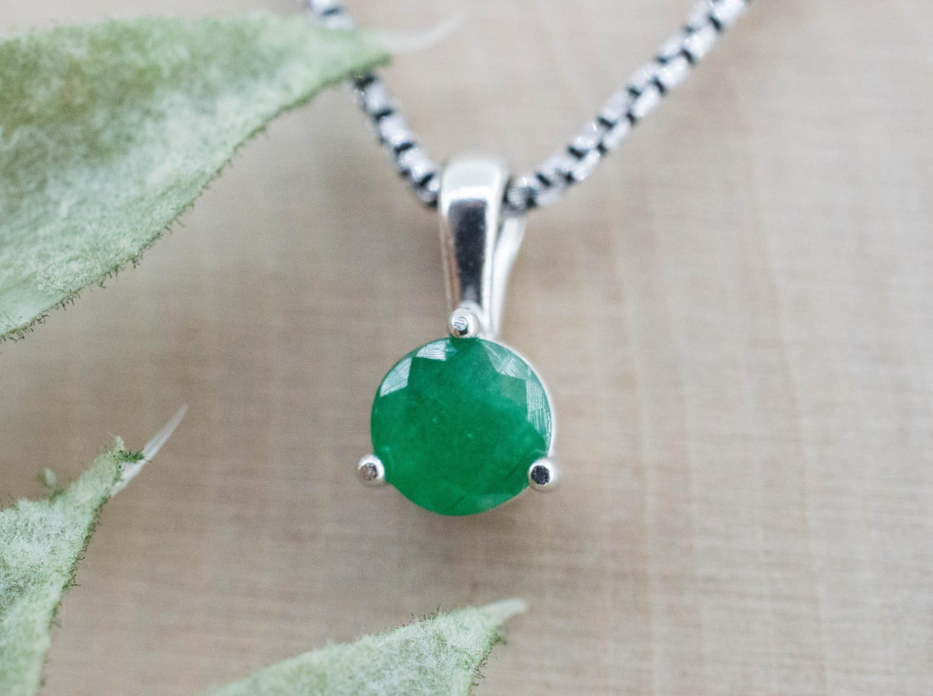 Emerald Pendant, Natural Brazil Emerald; 0.770cts - Mark Oliver Gems