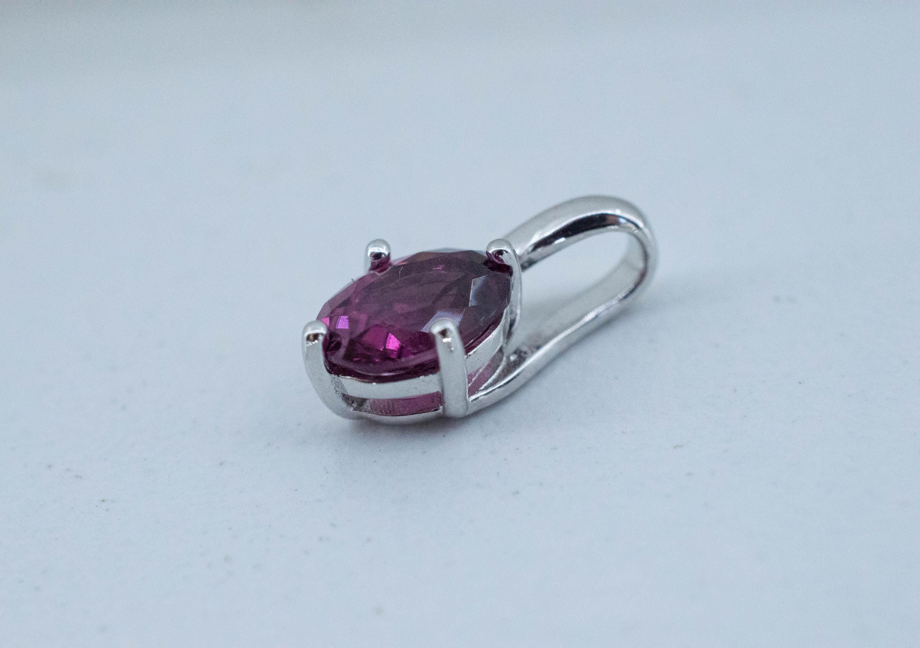 Rhodolite Garnet Pendant; Natural Untreated Tanzania Garnet; 1.000cts - Mark Oliver Gems