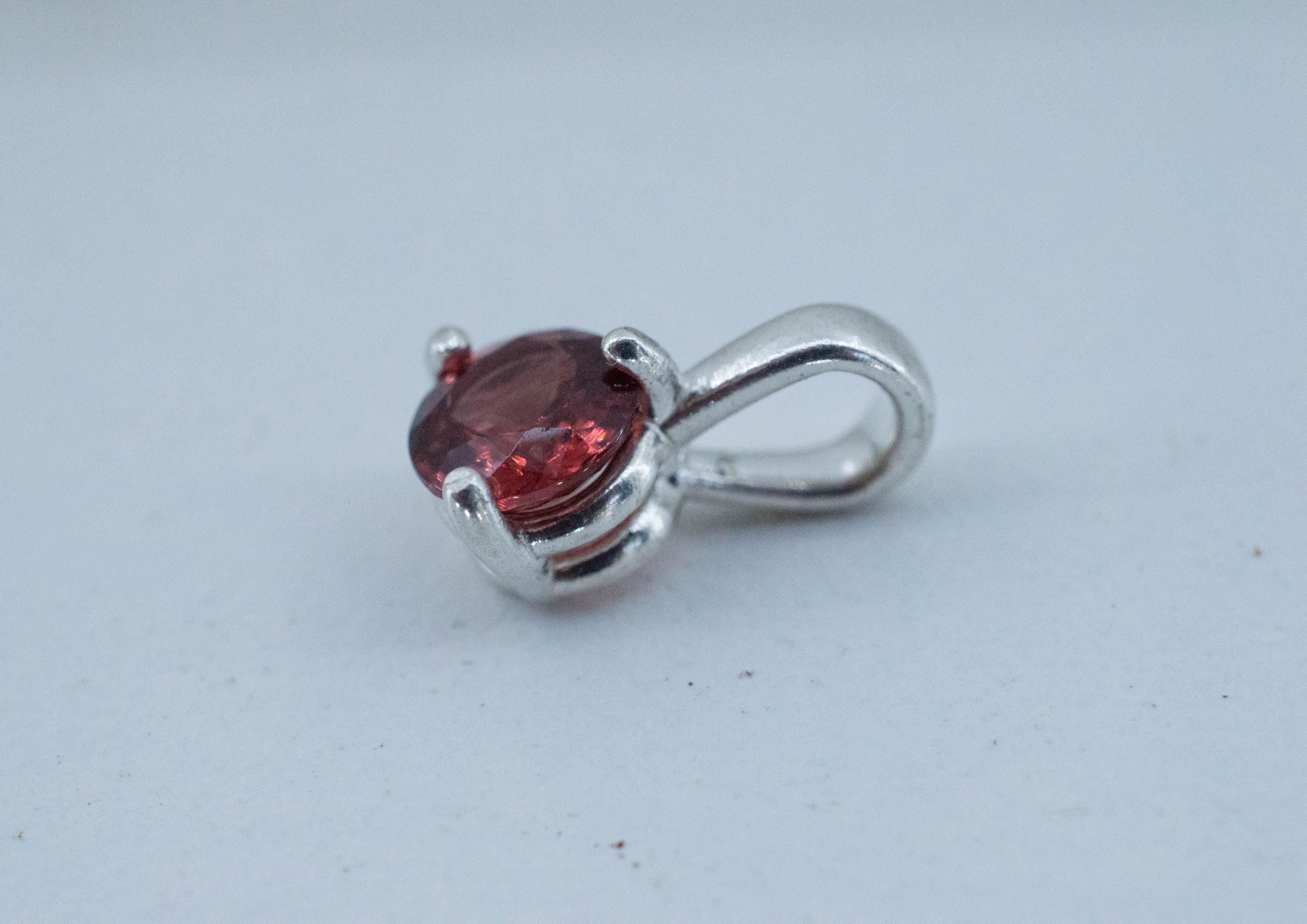 Rhodolite Garnet Pendant; Natural Untreated North Carolina Garnet; 0.915cts - Mark Oliver Gems