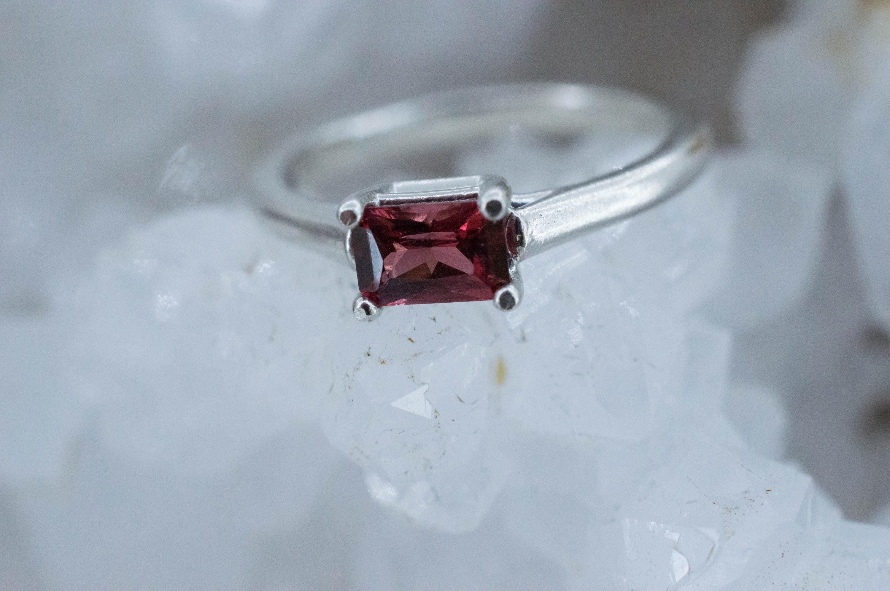 Rhodolite Garnet Ring; Natural Untreated North Carolina Garnet; 0.670cts - Mark Oliver Gems