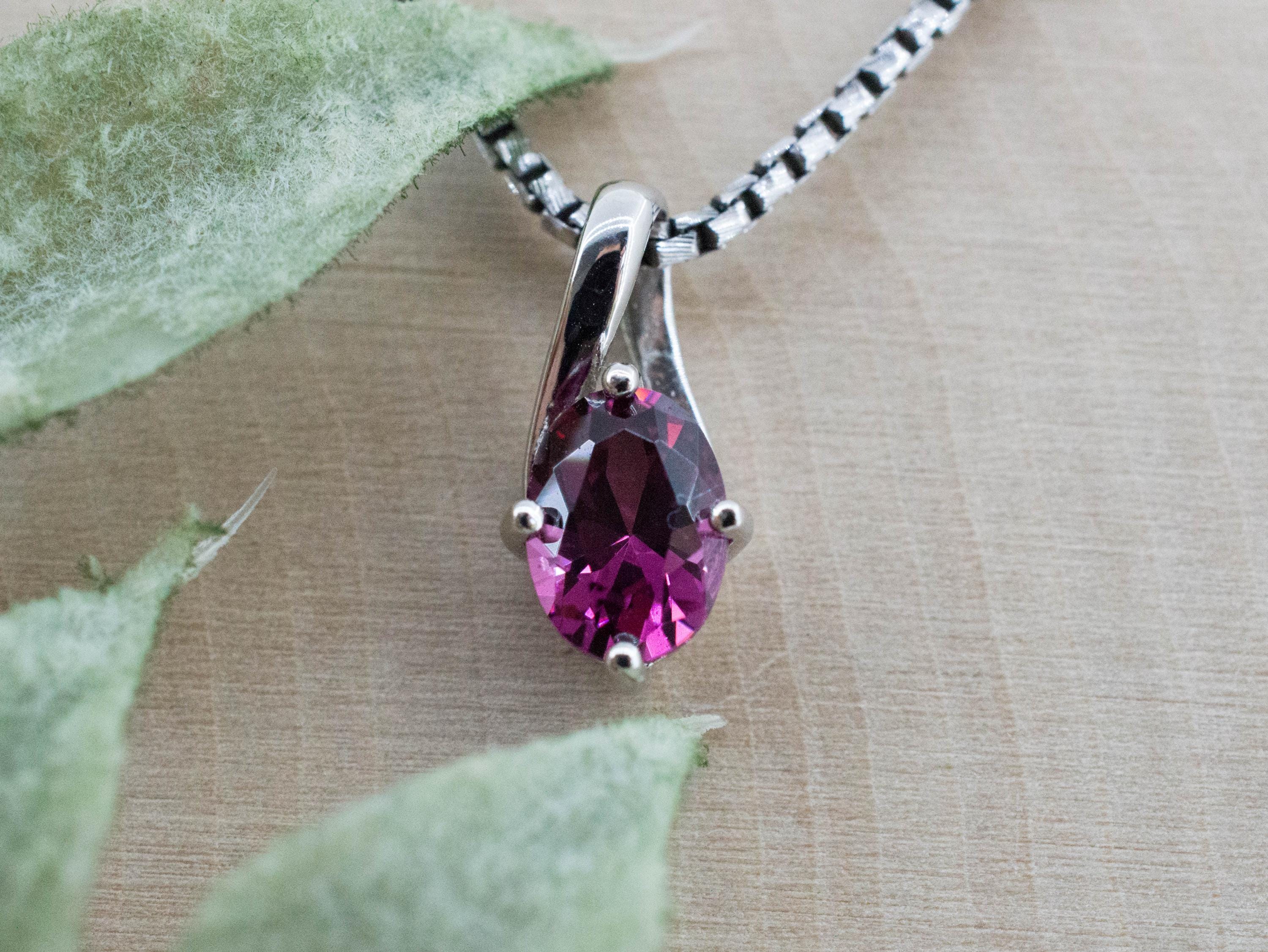 Rhodolite Garnet Pendant; Natural Untreated Tanzania Garnet; 1.000cts - Mark Oliver Gems