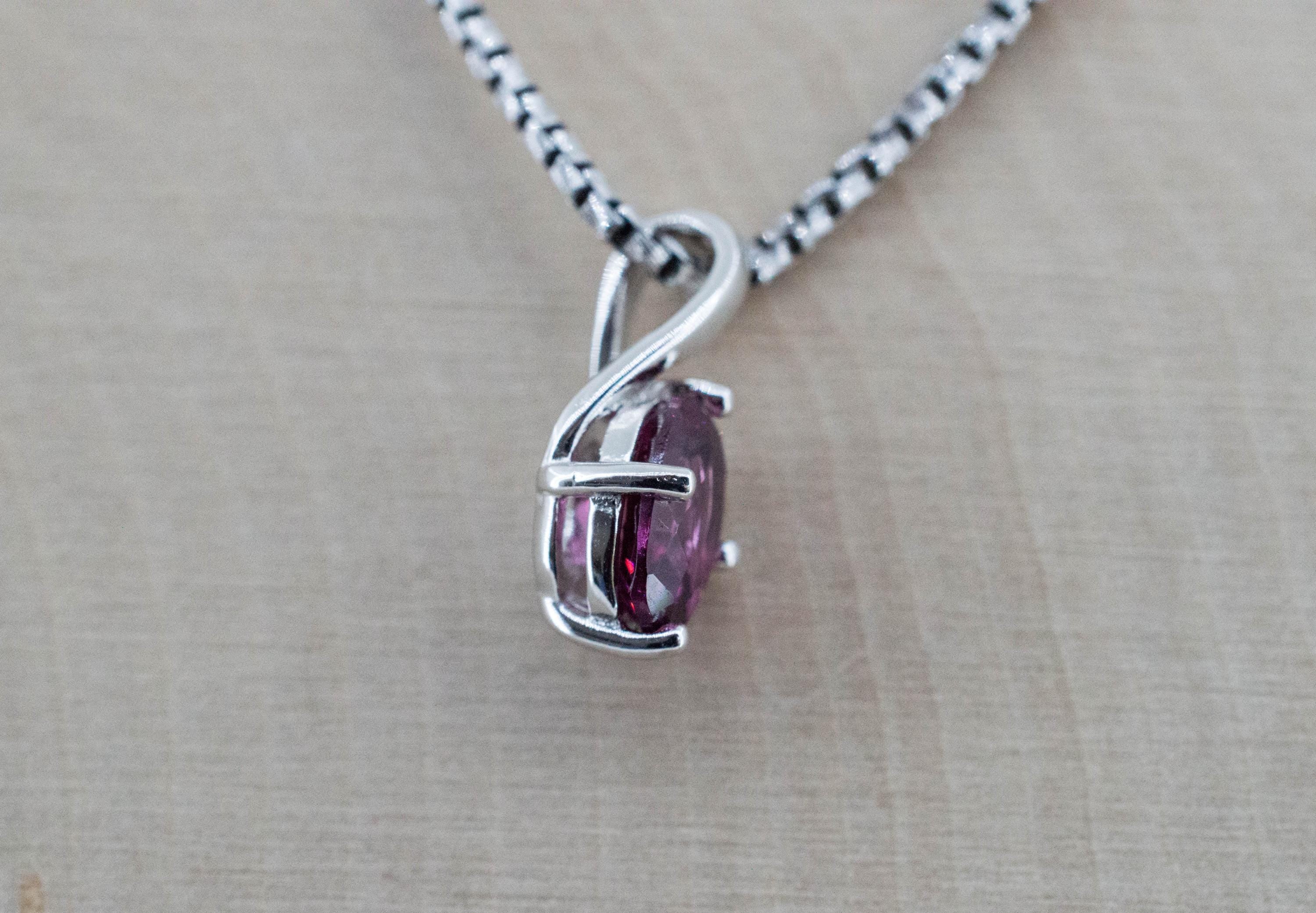 Rhodolite Garnet Pendant; Natural Untreated Tanzania Garnet; 1.000cts - Mark Oliver Gems