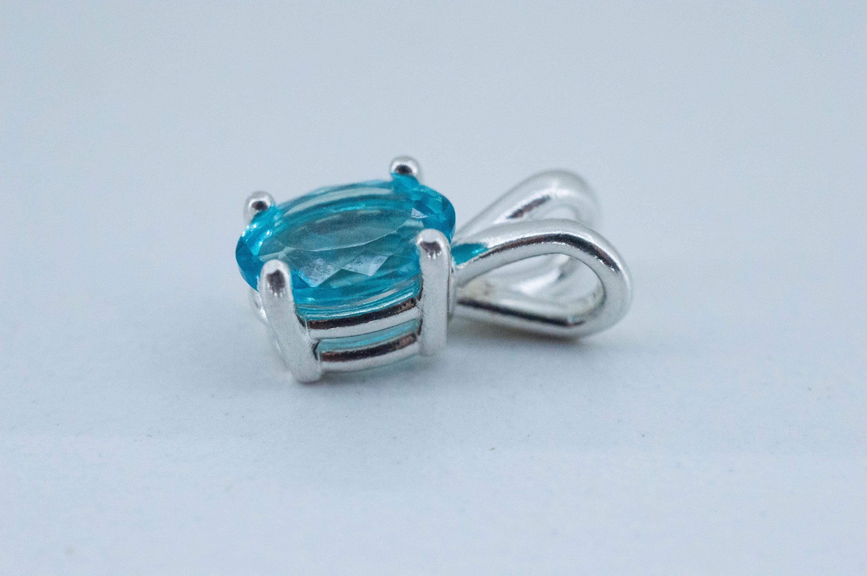 Blue Apatite Pendant; Natural Untreated Brazil Apatite; 1.285cts