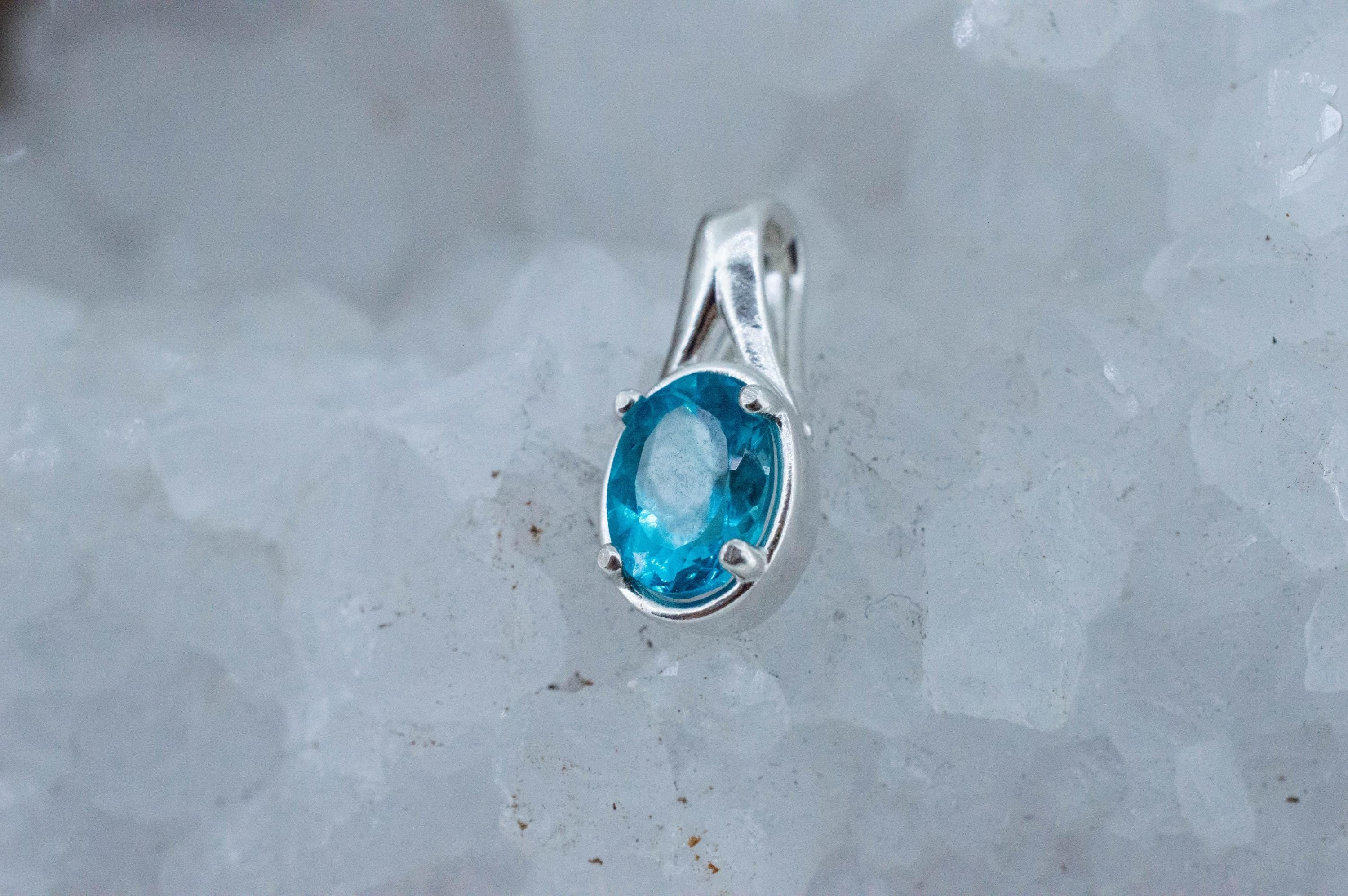 Blue Apatite Pendant; Natural Untreated Brazil Apatite; 1.470cts