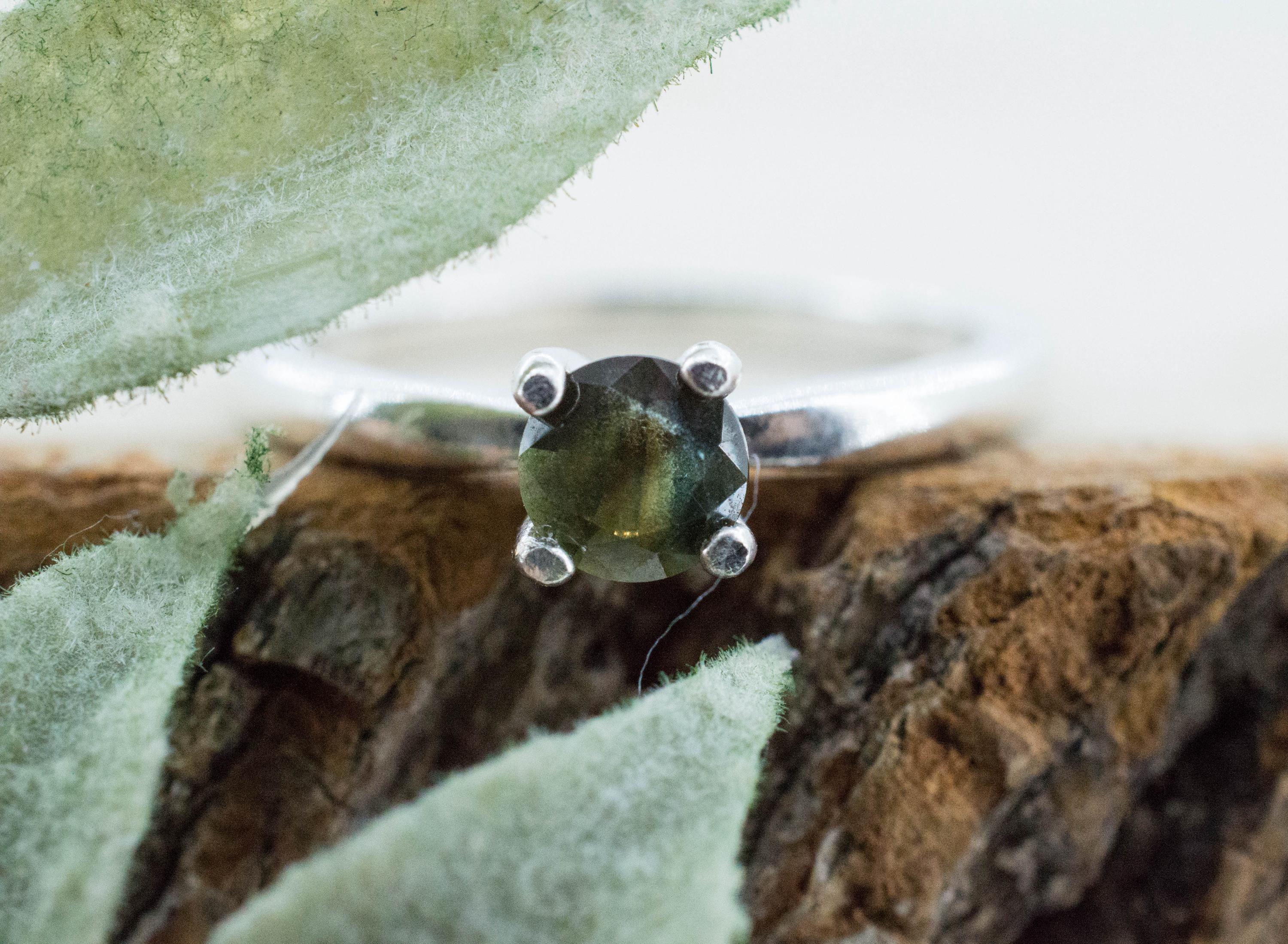 Biashara Sapphire Ring, Natural Untreated Kenya Sapphire; 0.505cts