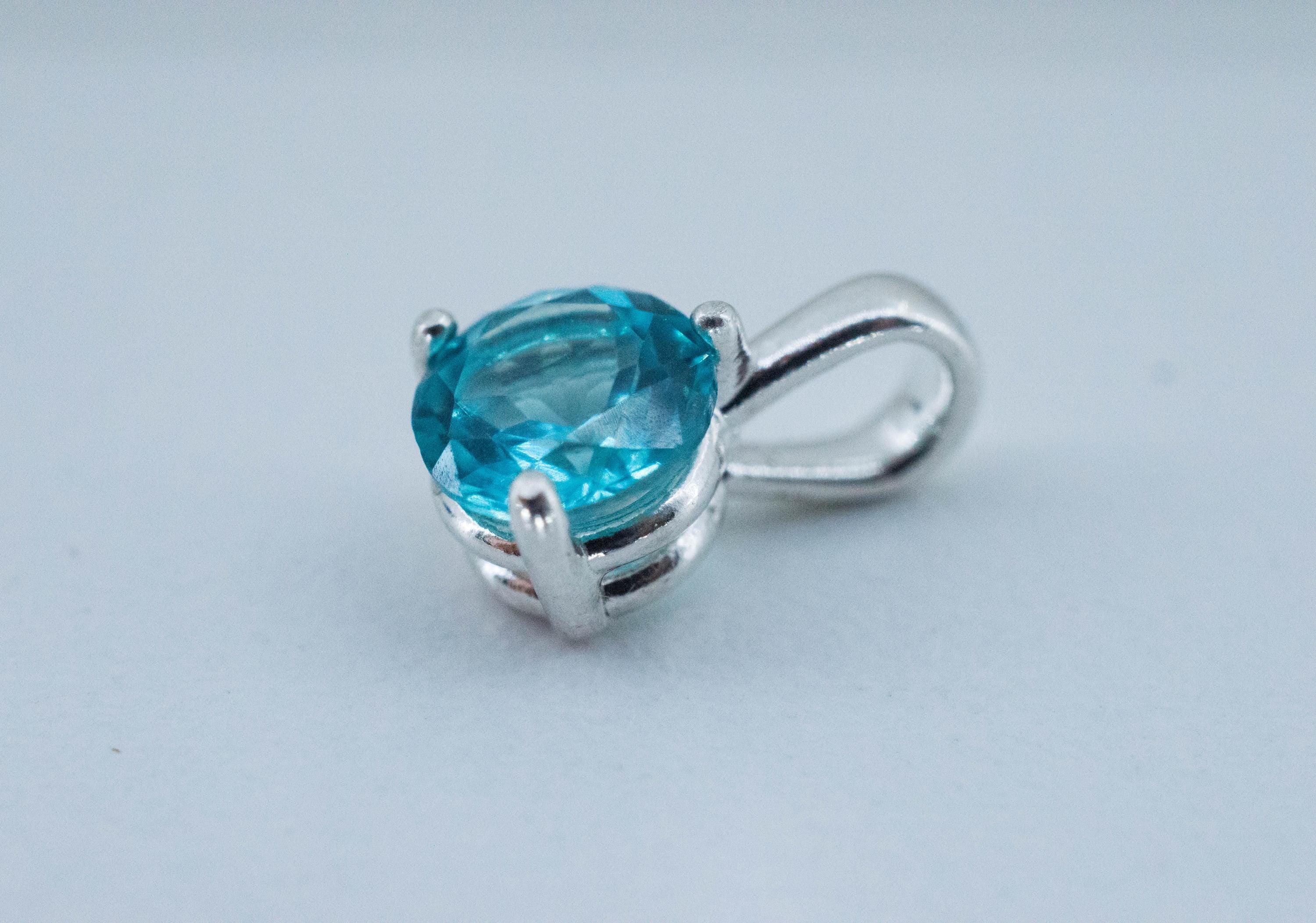 Blue Apatite Pendant; Natural Untreated Brazil Apatite; 1.370cts