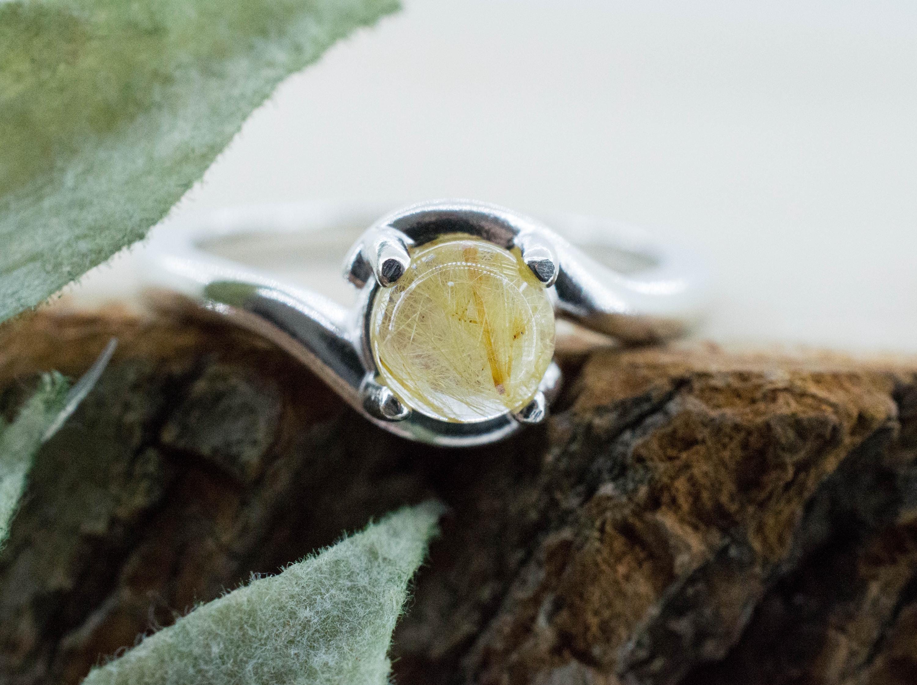 Rutilated Quartz Ring; Natural Untreated Brazil Rutile Quartz; 0.910cts