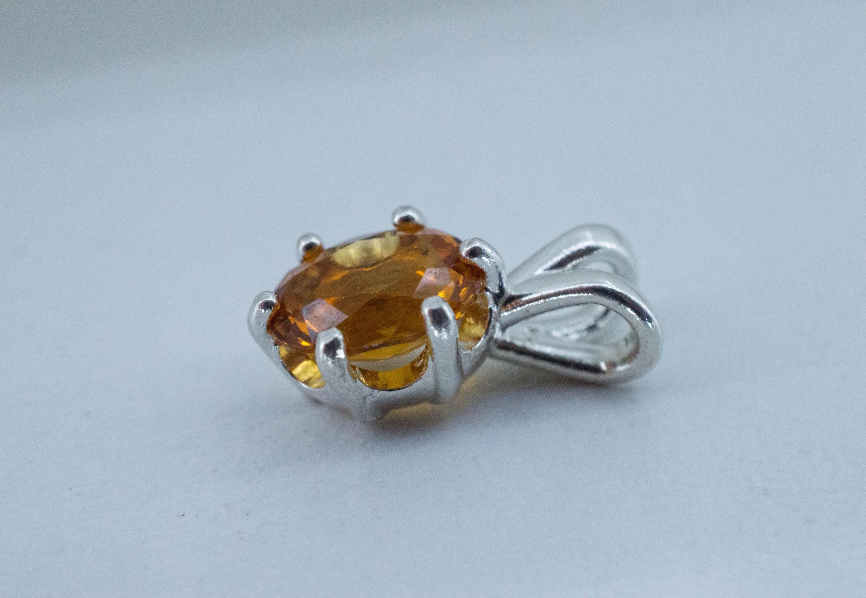 Citrine Pendant; Natural Untreated Uruguay Citrine; 1.550cts - Mark Oliver Gems