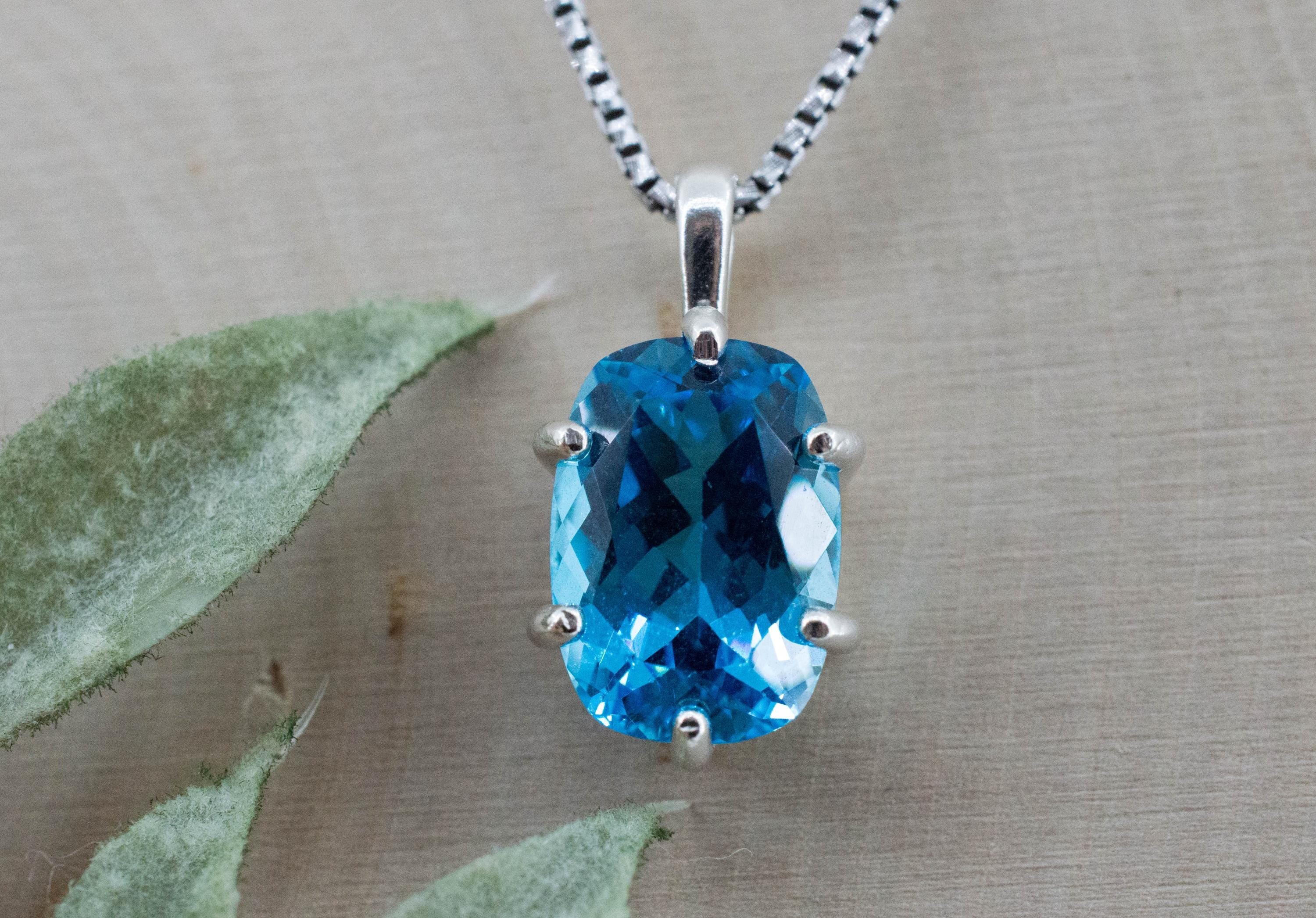 Blue Topaz Pendant; Genuine Brazil Topaz; 7.420cts - Mark Oliver Gems