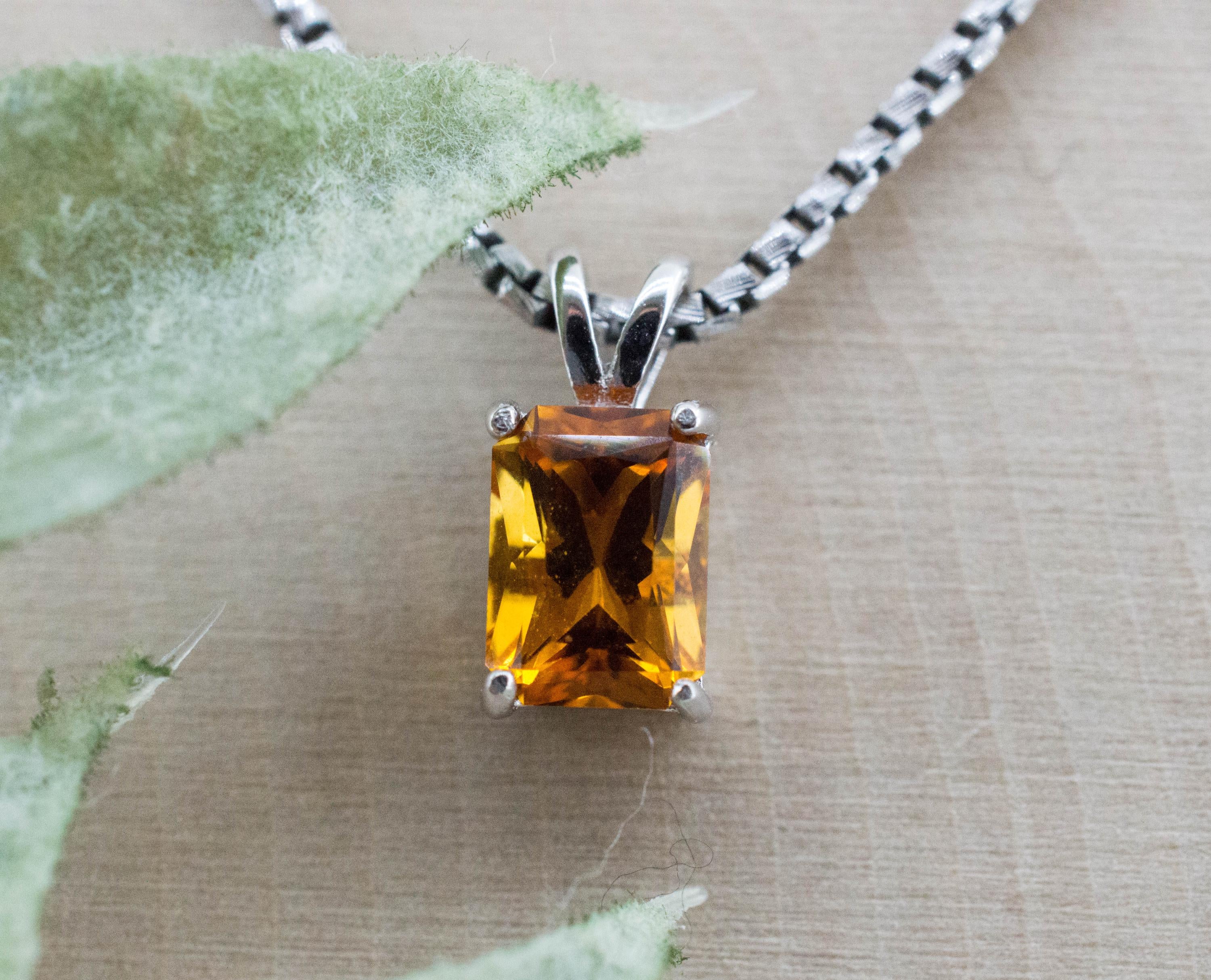 Citrine Pendant; Natural Untreated Uruguay Citrine; 0.870cts - Mark Oliver Gems