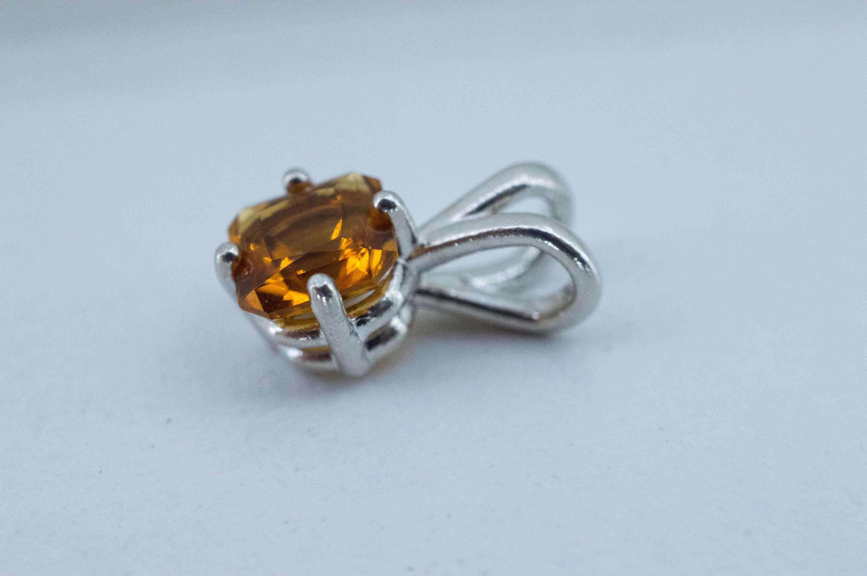 Citrine Pendant; Natural Untreated Uruguay Citrine; 0.980cts - Mark Oliver Gems