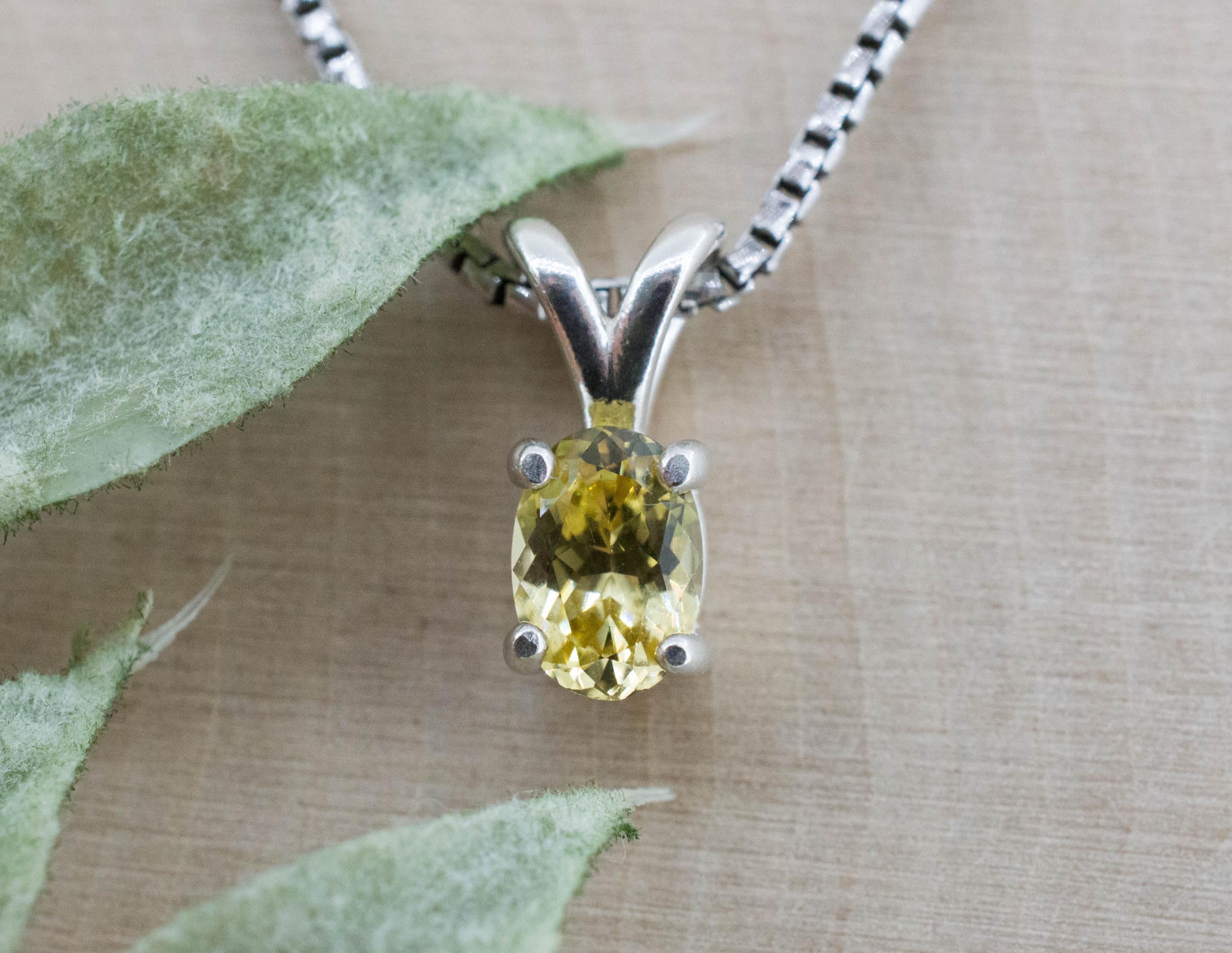 Grossular Garnet Pendant; Natural Untreated Tanzania Garnet; 0.855cts - Mark Oliver Gems