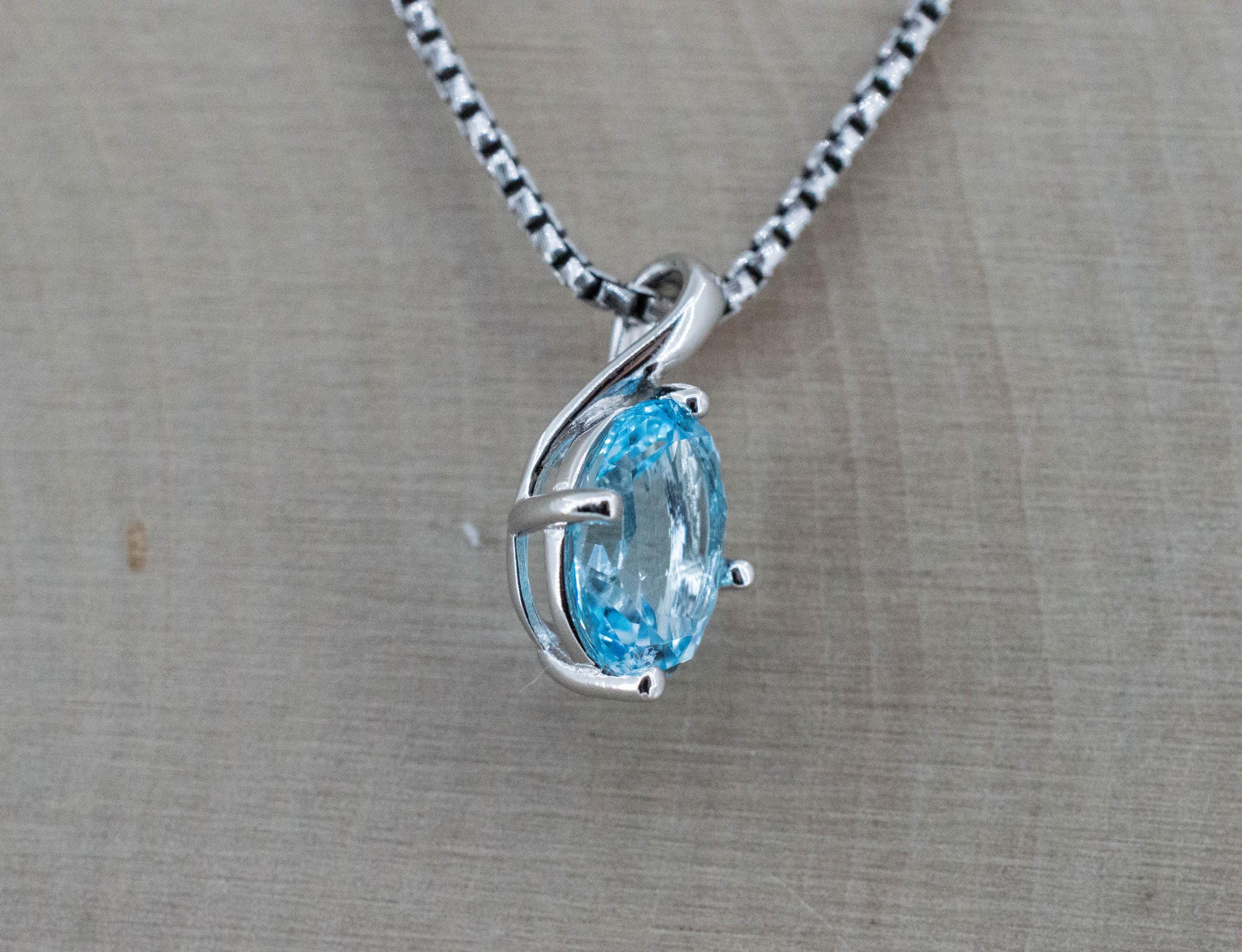 Blue Topaz Pendant; Genuine Brazil Topaz; 2.050cts - Mark Oliver Gems