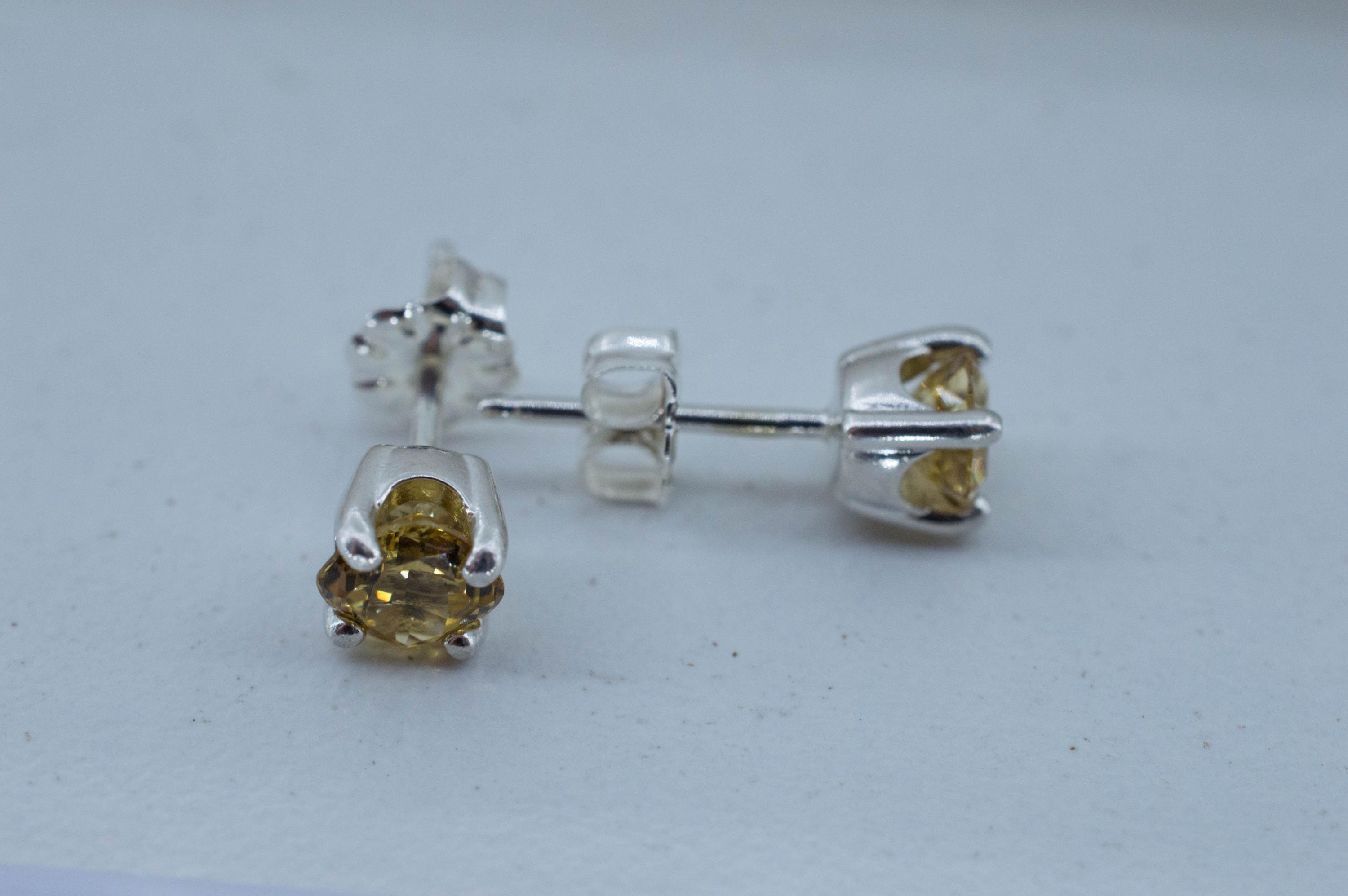 Grossular Garnet Earrings; Natural Untreated Tanzania Garnet; 1.215cts - Mark Oliver Gems