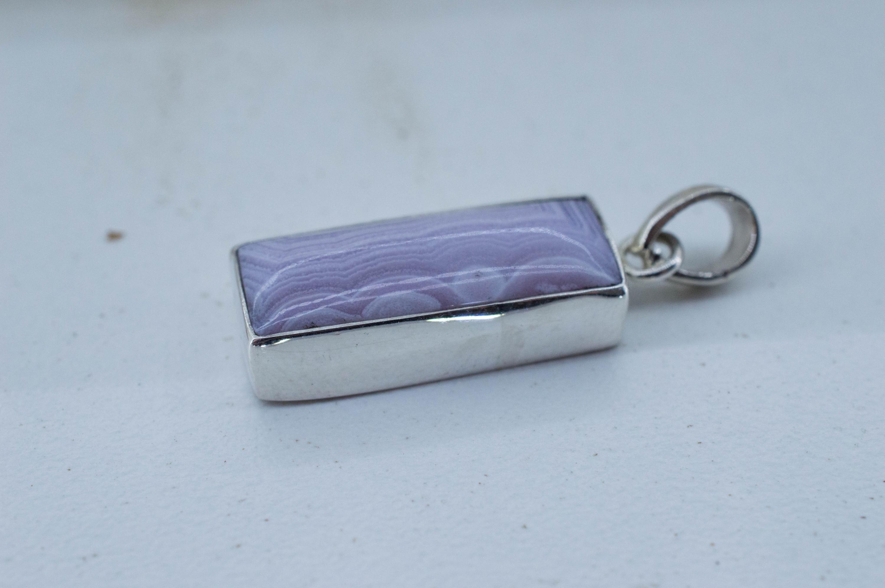 Parcelas Agate Pendant; Natural and Untreated Mexican Agate - Mark Oliver Gems