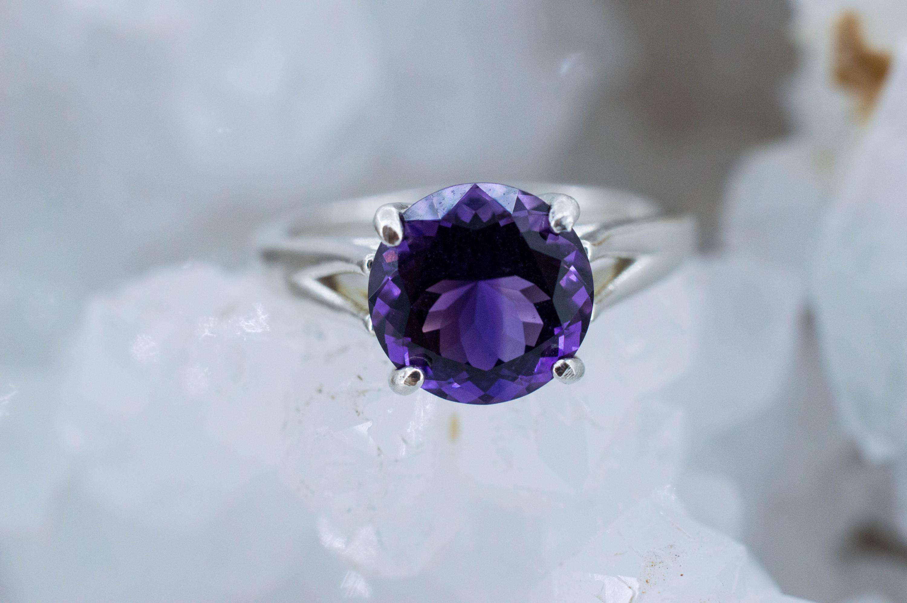 Amethyst Ring; Natural Untreated Uruguay Amethyst; 2.515cts - Mark Oliver Gems