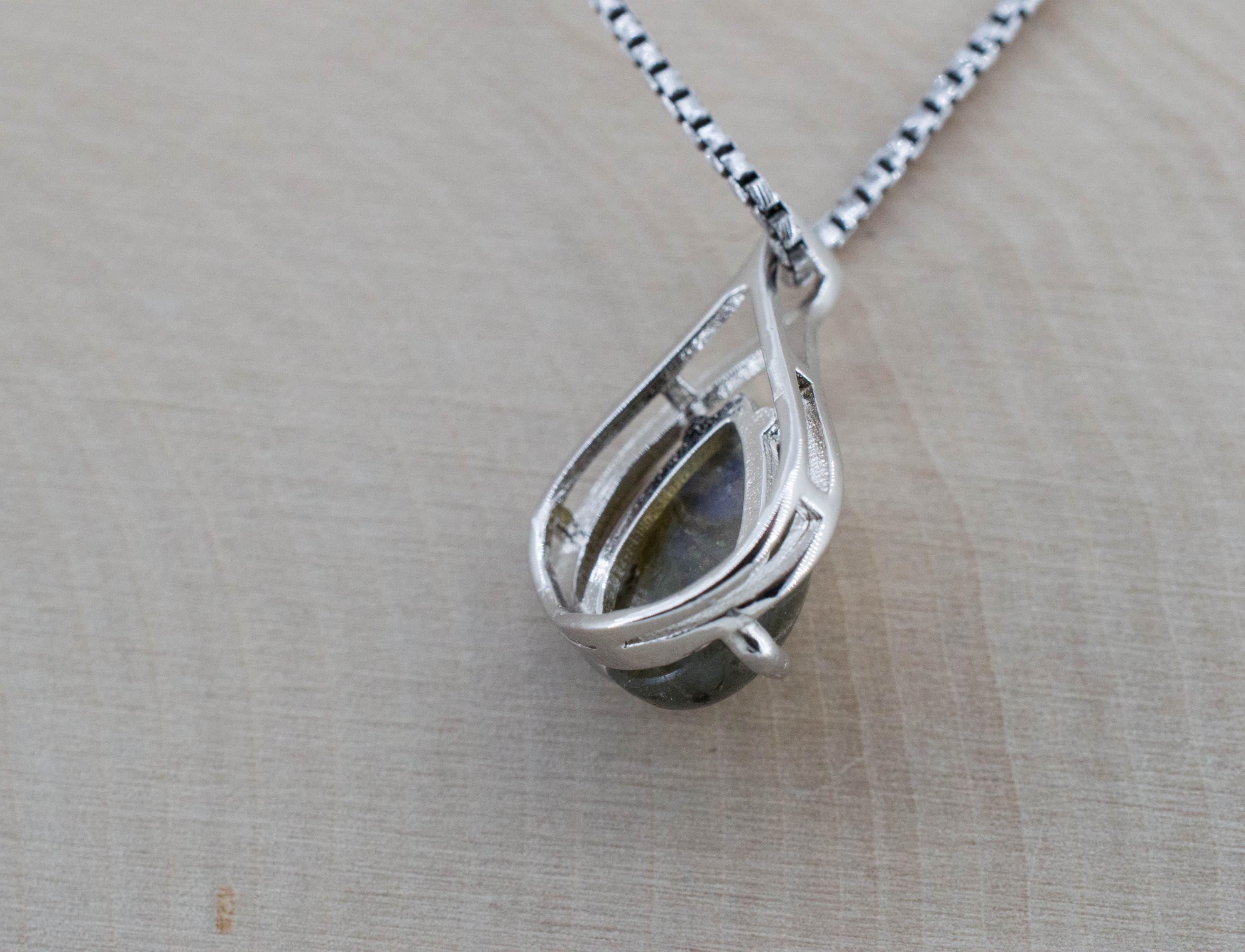 Labradorite Pendant; Natural Untreated Madagascar Labradorite; 3.285cts - Mark Oliver Gems