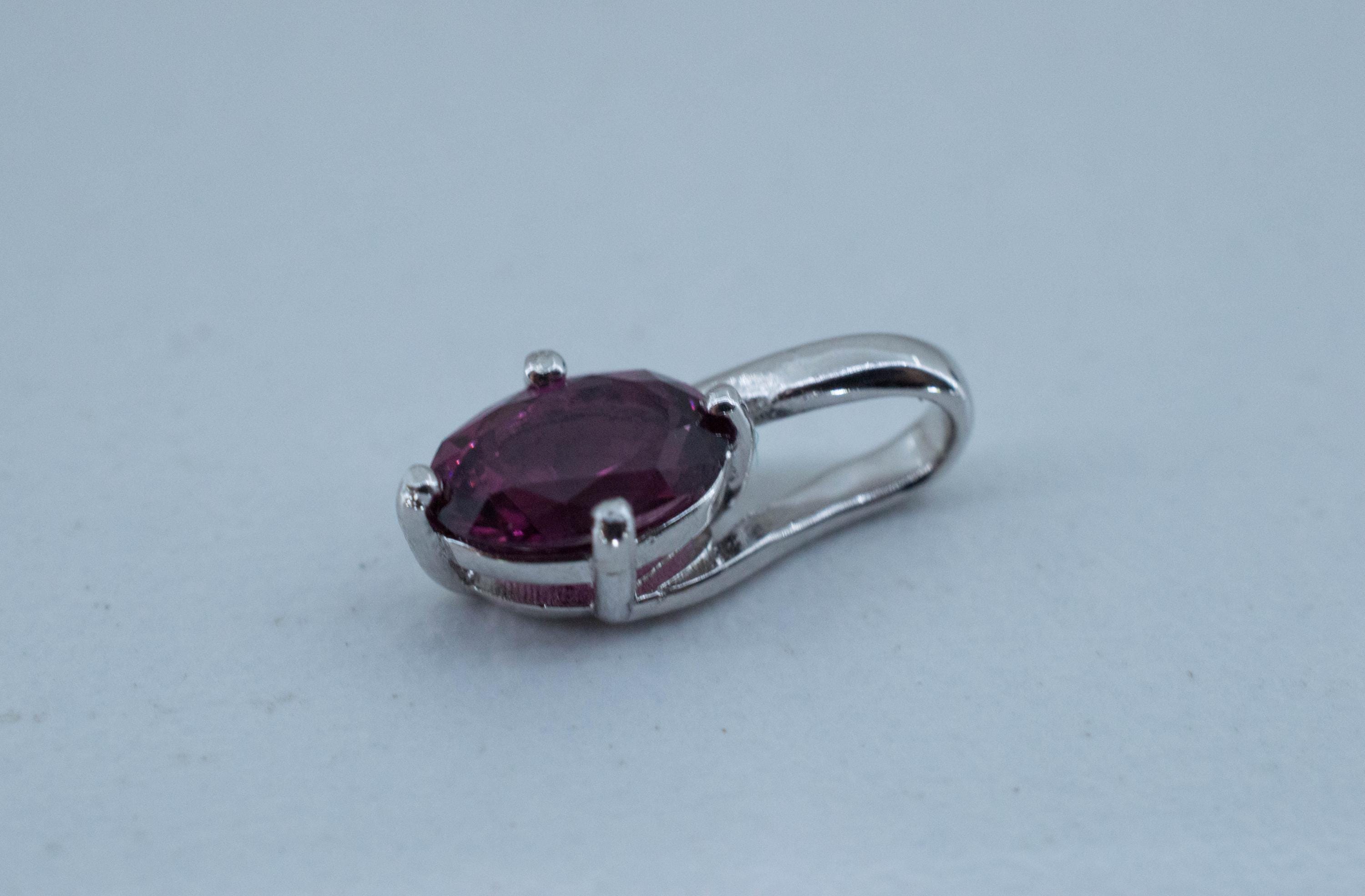 Cranberry Garnet Pendant; Natural Untreated Tanzanian Rhodolite Garnet; 0.850cts - Mark Oliver Gems