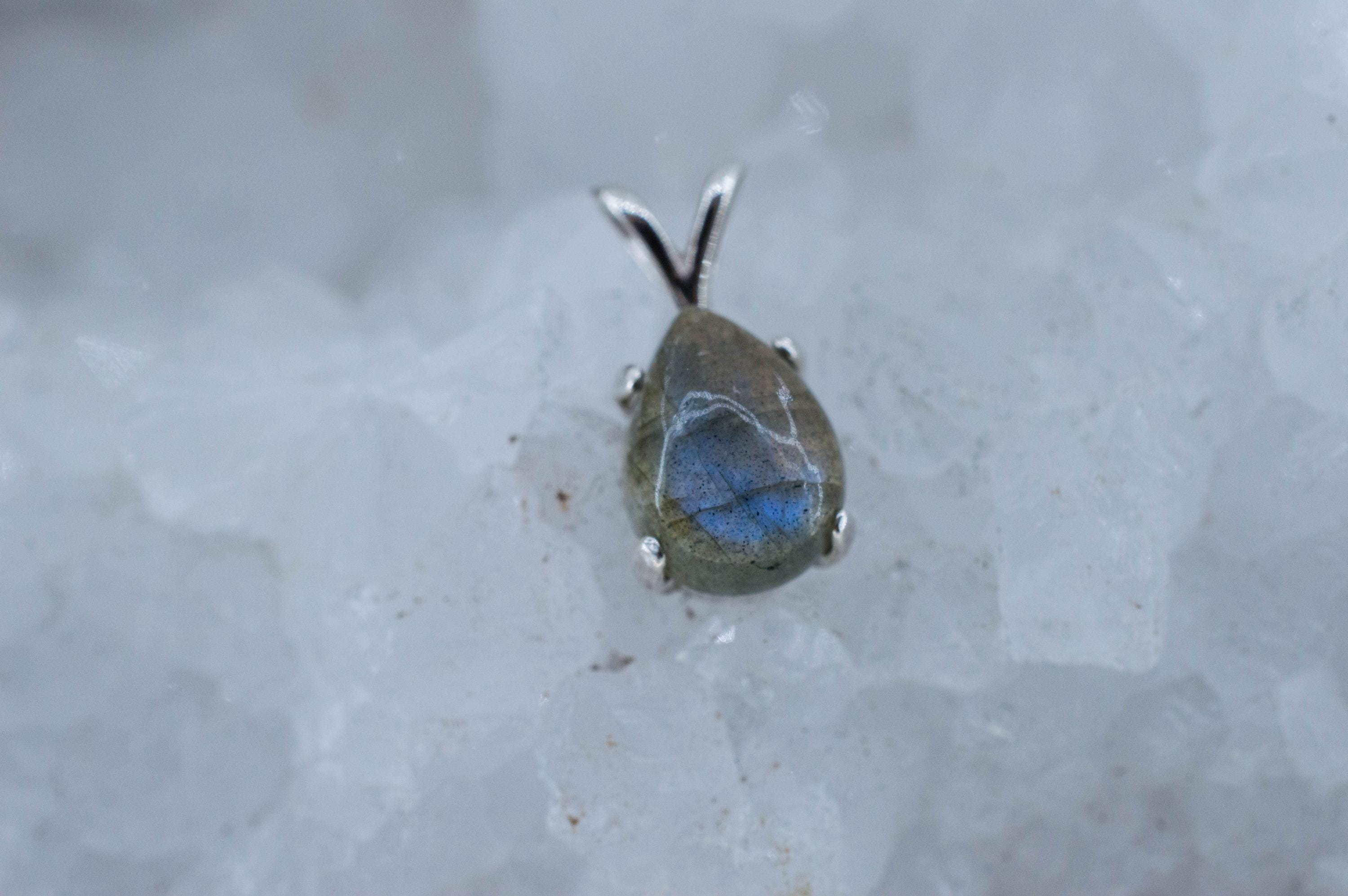 Labradorite Pendant; Natural Untreated Madagascar Labradorite; 2.110cts - Mark Oliver Gems
