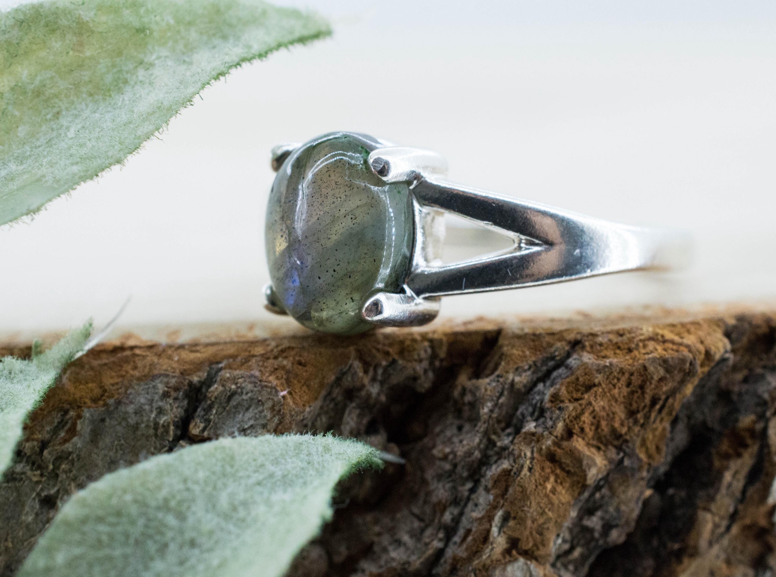 Labradorite Ring, Natural Untreated Madagascar Labradorite; 1.985cts - Mark Oliver Gems