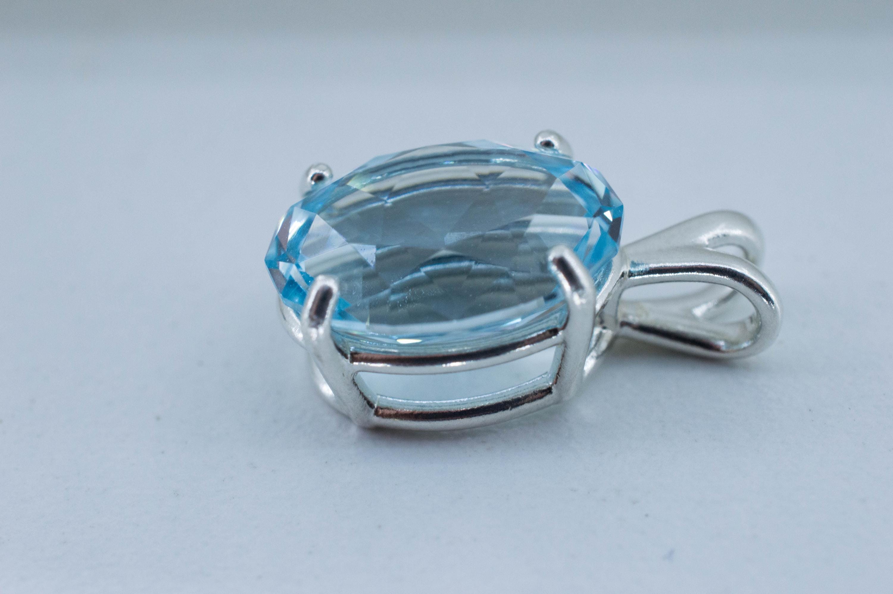 Blue Topaz Pendant; Natural Untreated Ukraine Topaz; 10.700cts - Mark Oliver Gems