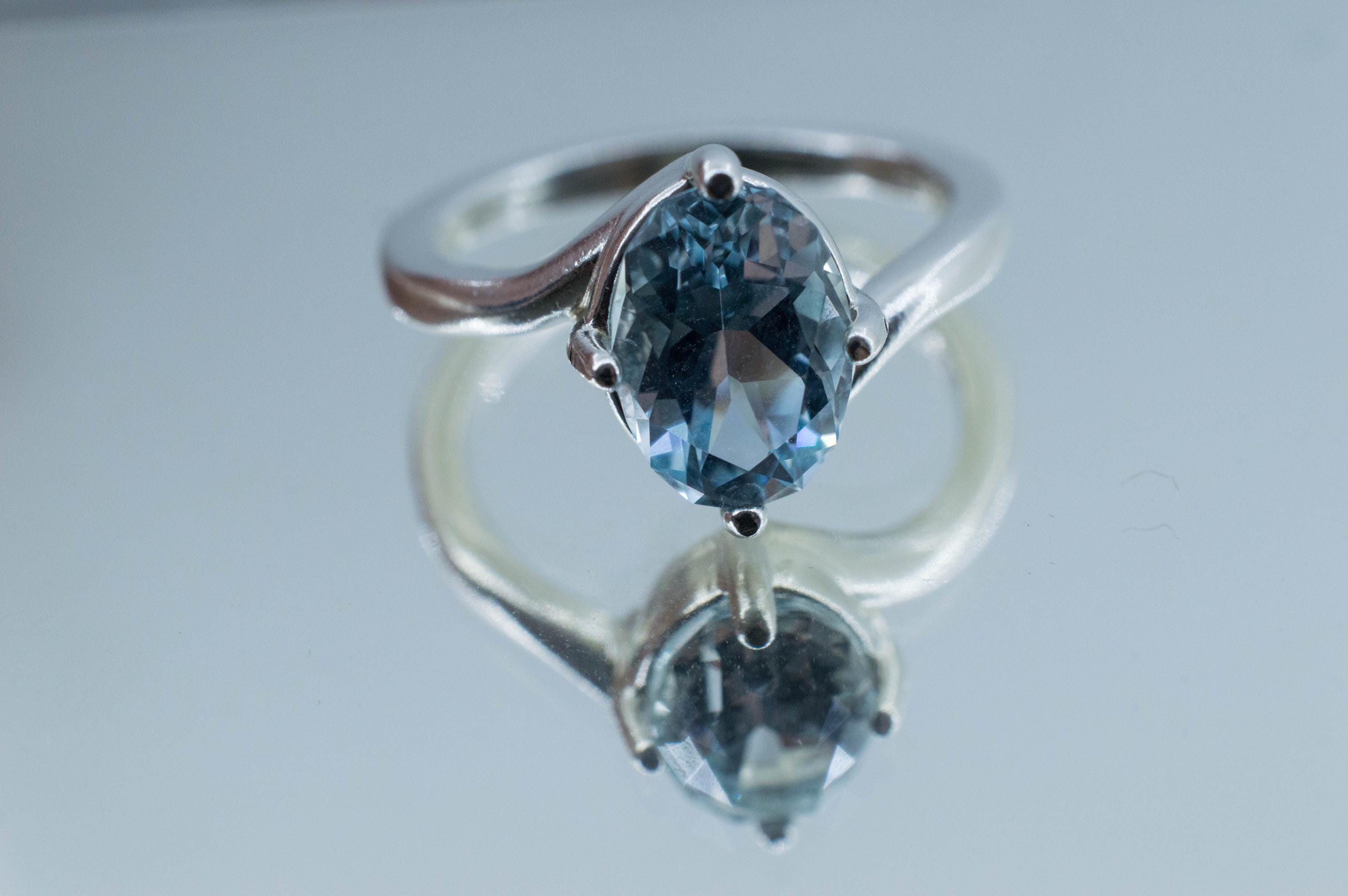 Blue Topaz Ring; Natural Untreated Ukraine Topaz; 2.750cts - Mark Oliver Gems