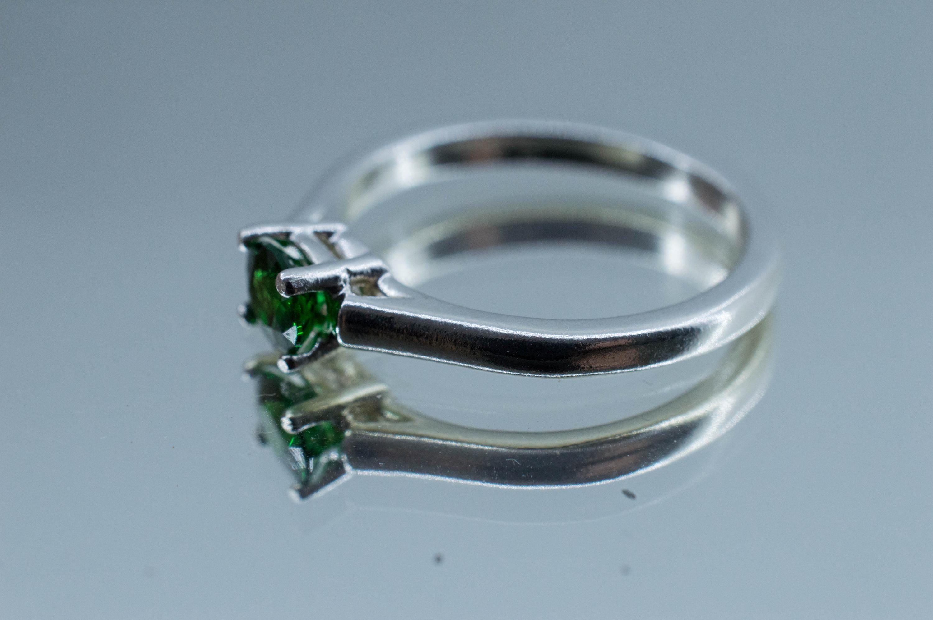 Tsavorite Garnet Ring, Natural Untreated Kenya Green Garnet; 0.510cts - Mark Oliver Gems