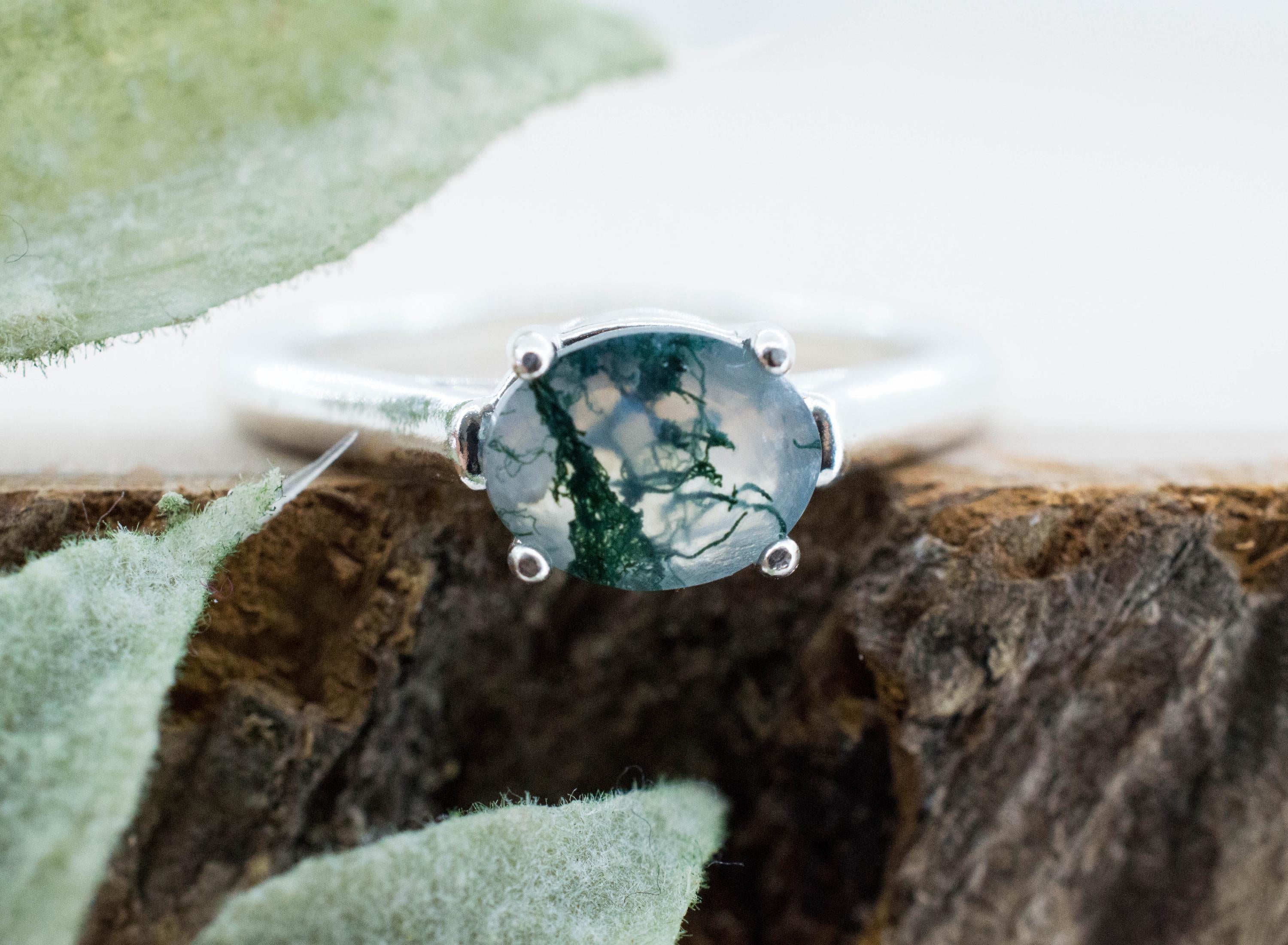 Green Moss Agate Ring; Natural Untreated India Moss Agate; 0.980cts
