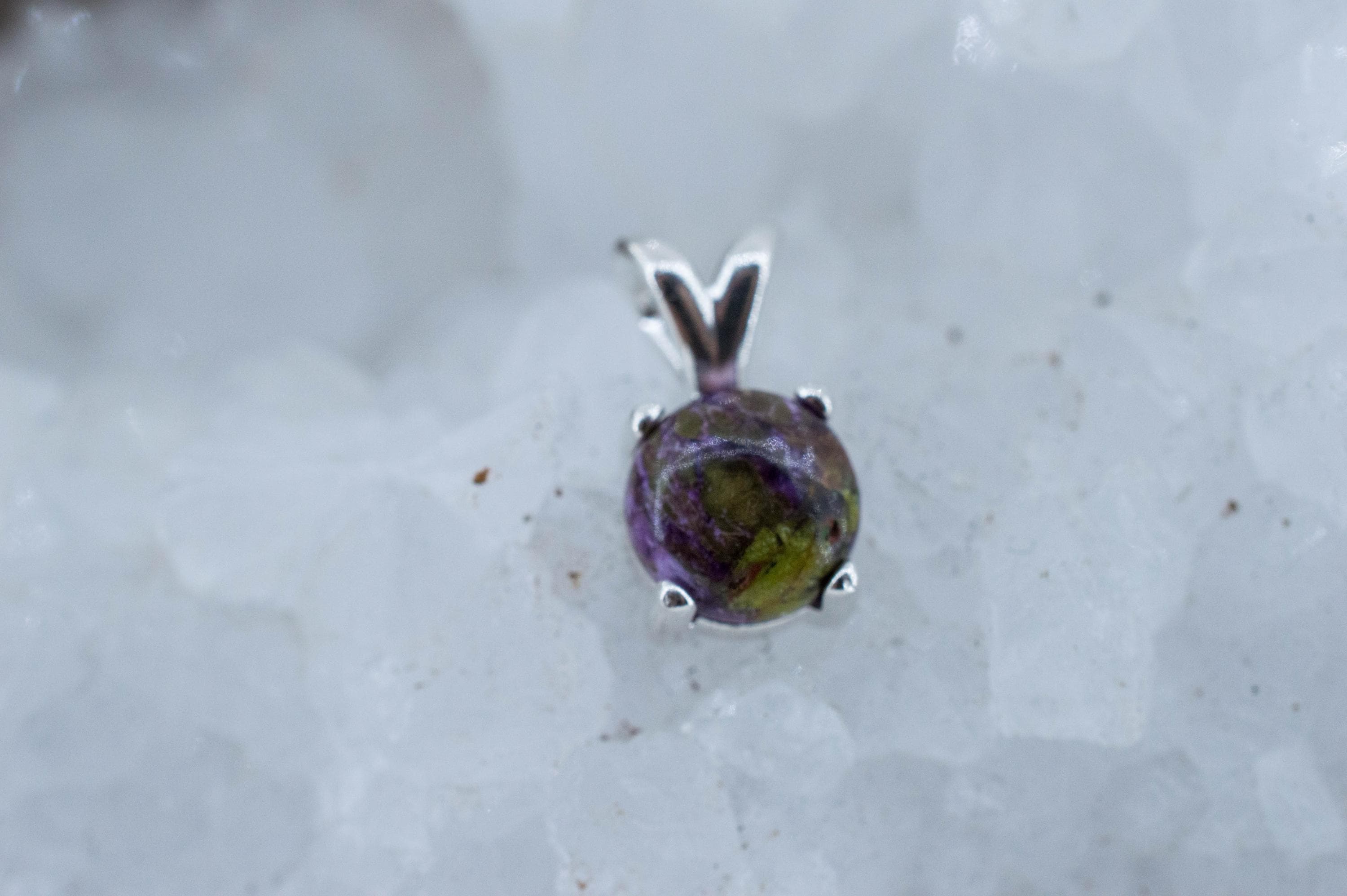 Stichtite Pendant; Natural Untreated Australia Atlantisite; 1.450cts