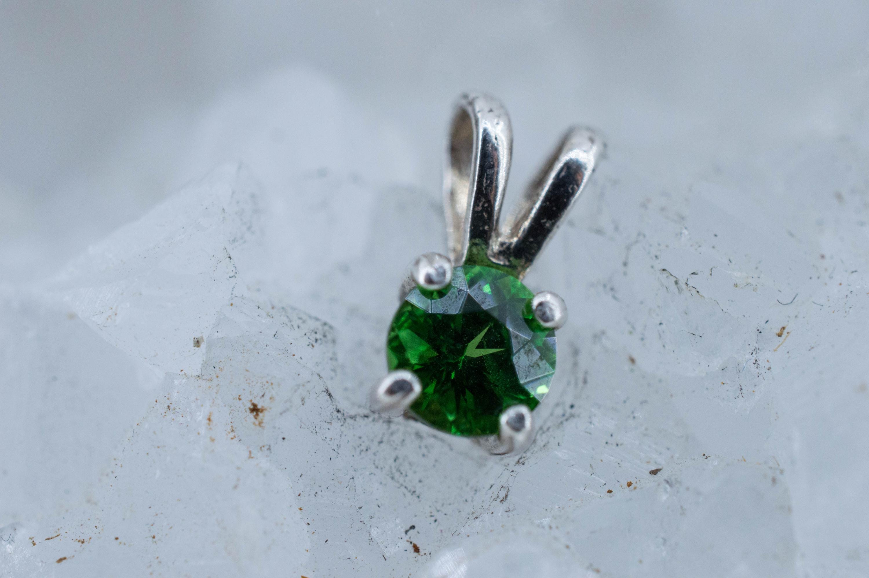 Tsavorite Garnet Pendant; Natural Untreated Kenya Green Garnet; 0.420cts - Mark Oliver Gems