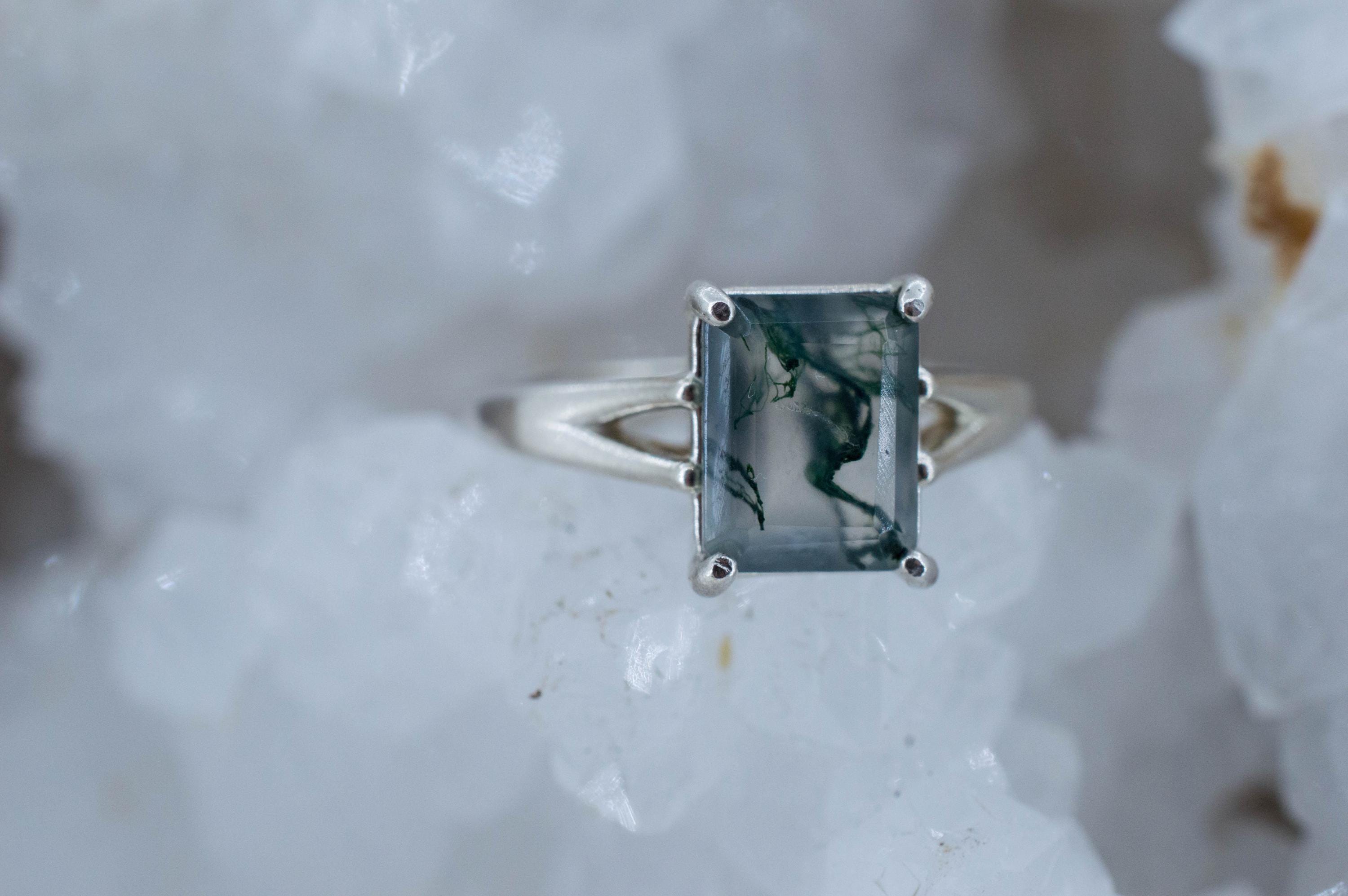 Green Moss Agate Ring; Natural Untreated India Moss Agate; 2.535cts