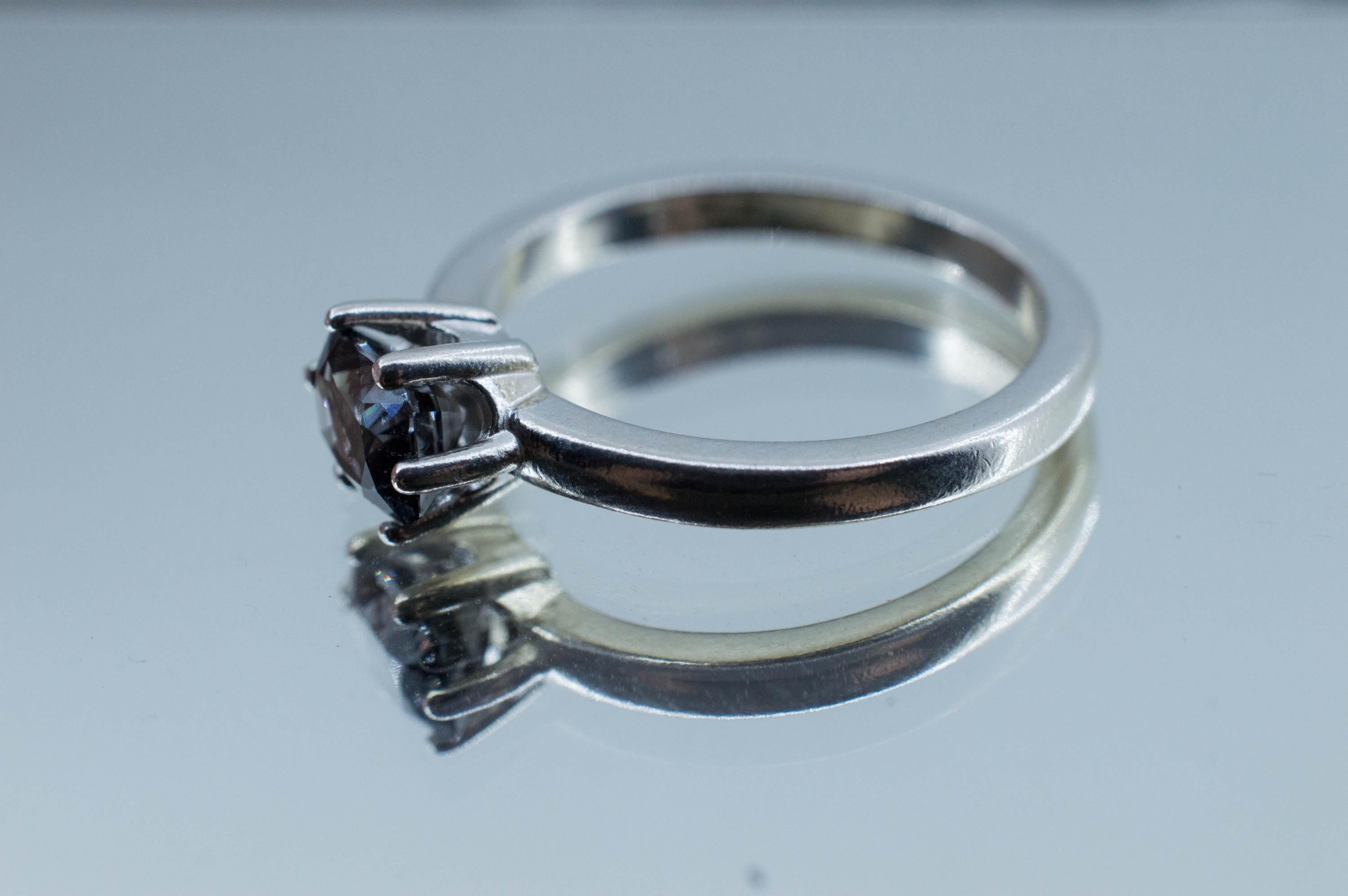 Gray Spinel Ring; Natural Untreated Burma Spinel; 1.075cts