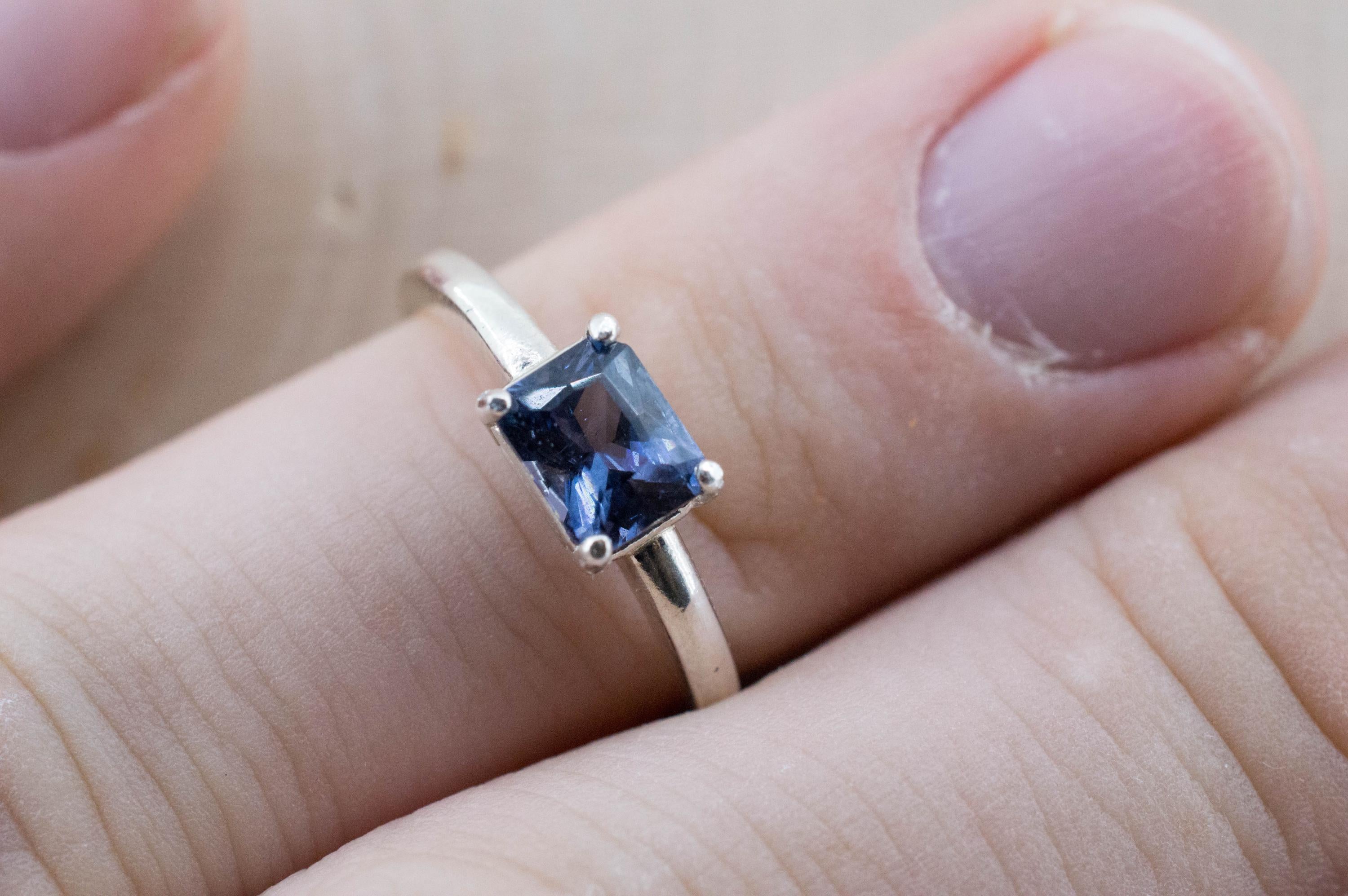 Color Change Spinel Ring, Natural Untreated Sri Lanka Spinel; 1.015cts