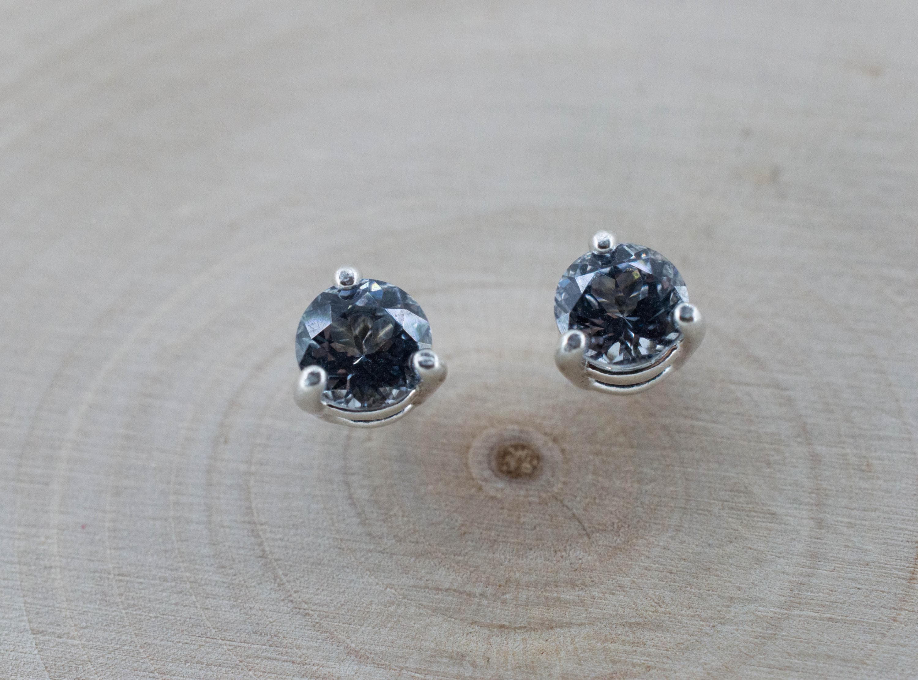 Gray Spinel Earrings; Natural Untreated Mozambique Spinel; 1.090cts